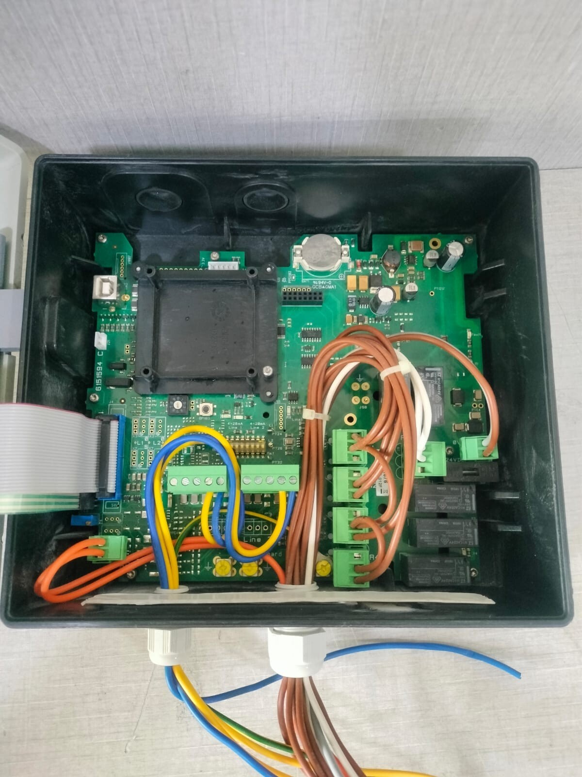OLDHAM MX32 OLDHAM MX32 GAS CONTROL UNIT TYPE 100-240VAC 1.0-0.6A 50/60Hz 5