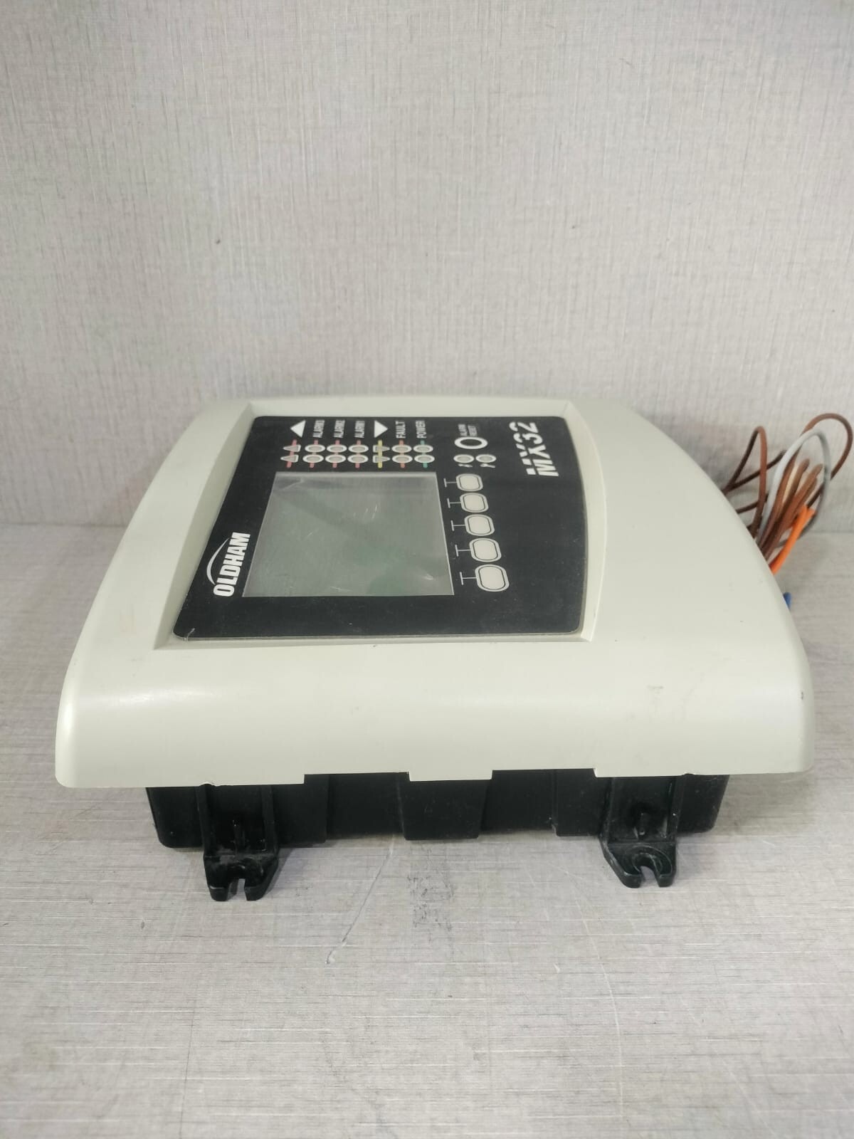 OLDHAM MX32 OLDHAM MX32 GAS CONTROL UNIT TYPE 100-240VAC 1.0-0.6A 50/60Hz 10