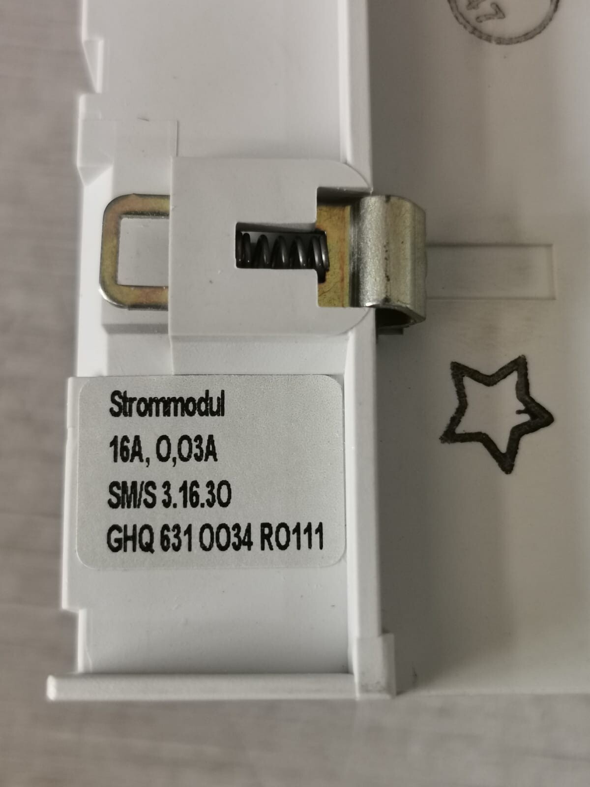 ABB GH Q631 OO34 R0111 ABB i-BUS EIB SM/S 3.16.3O GH Q631 OO34 R0111 CURRENT MODULE 16A O,O3A 9