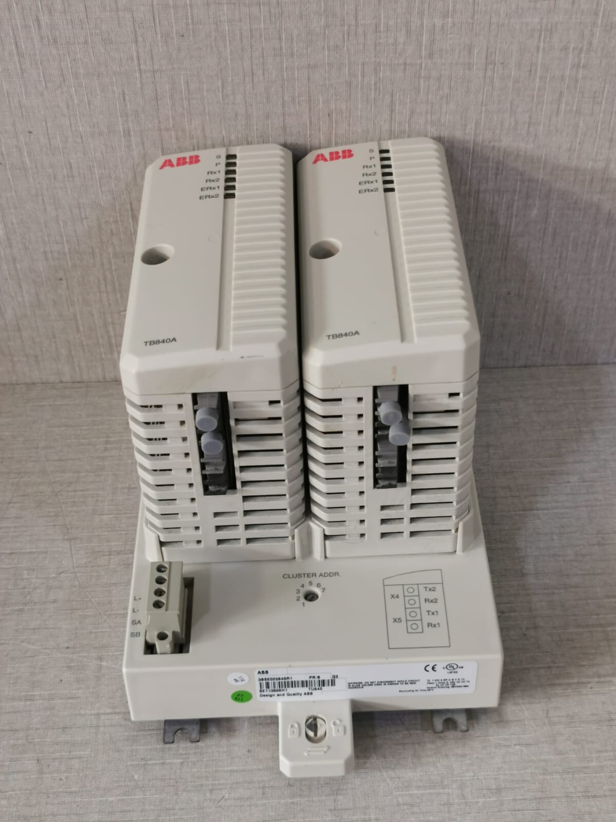 ABB 3BSE037760R1 & 3BSE020846R1 ABB TB840A 3BSE037760R1 Redundant Cluster Module with Base 3BSE020846R1 7
