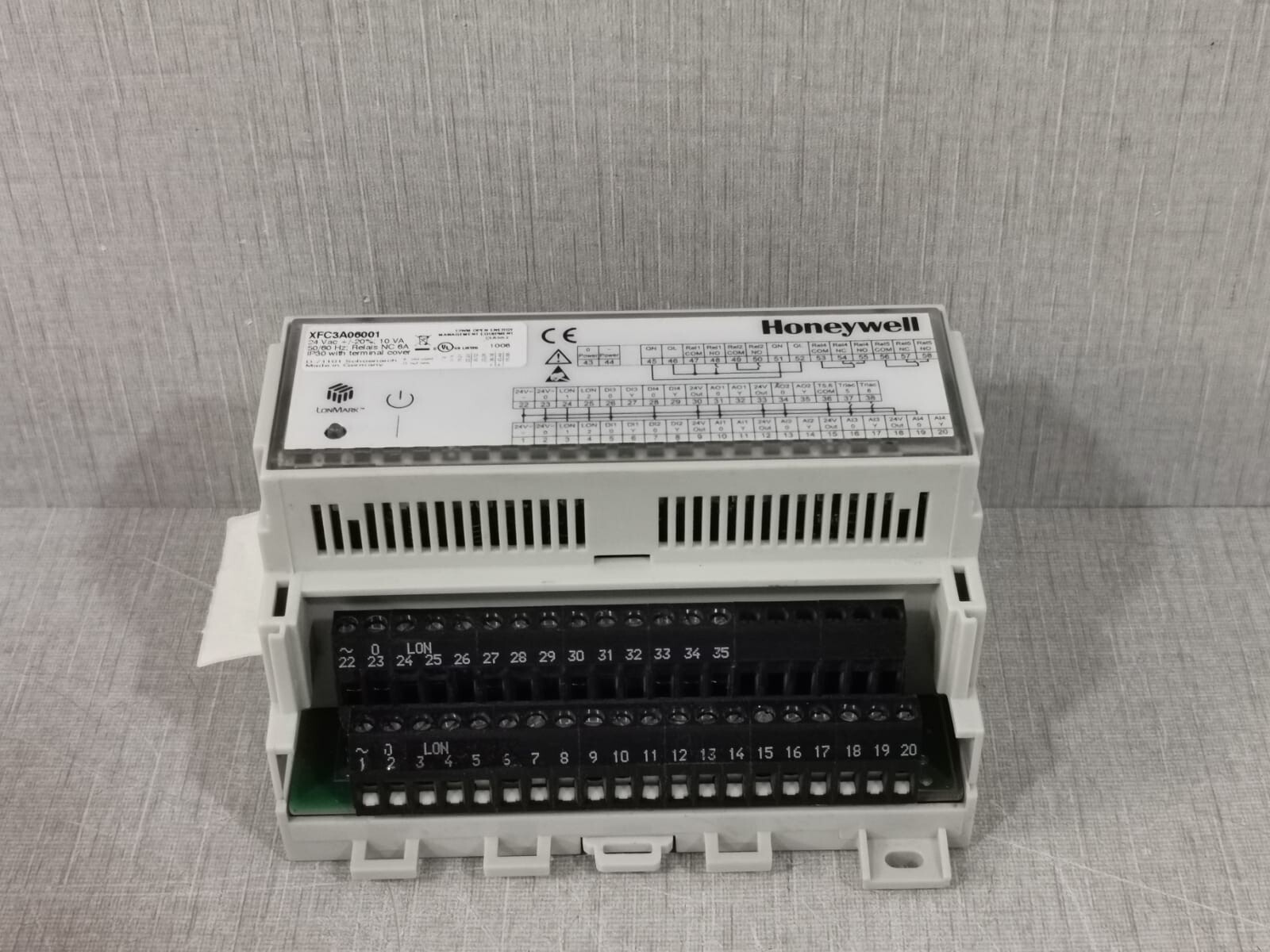 Honeywell XFC3A06001 HONEYWELL XFC3A06001 SMART MODULE 24VAC 50/60Hz WITH DAMAGED CASE 6