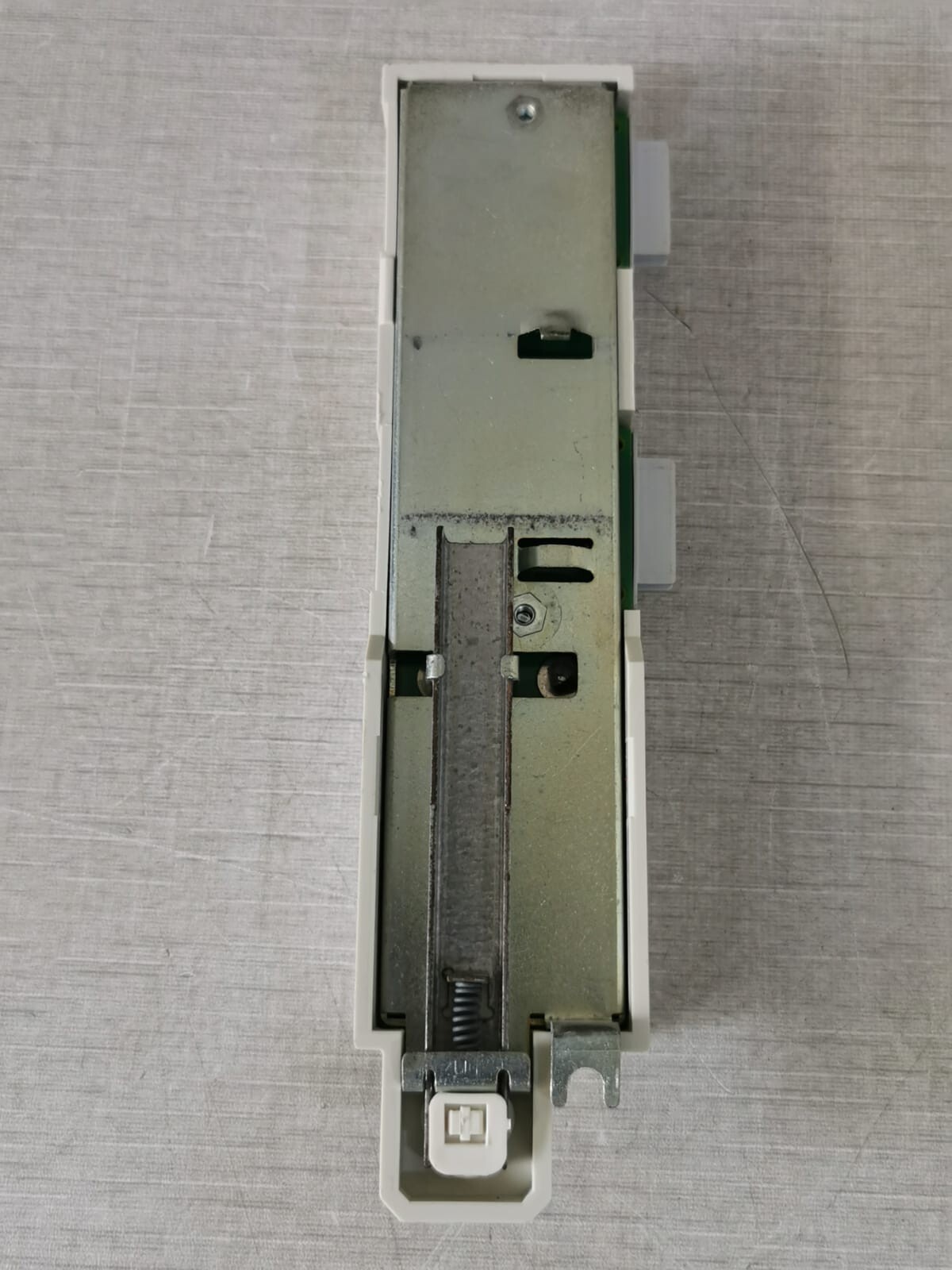 ABB 3BSE021437R1 ABB 3BSE021437R1 Dual ModuleBus Outlet BASE PLATE for TB845 9