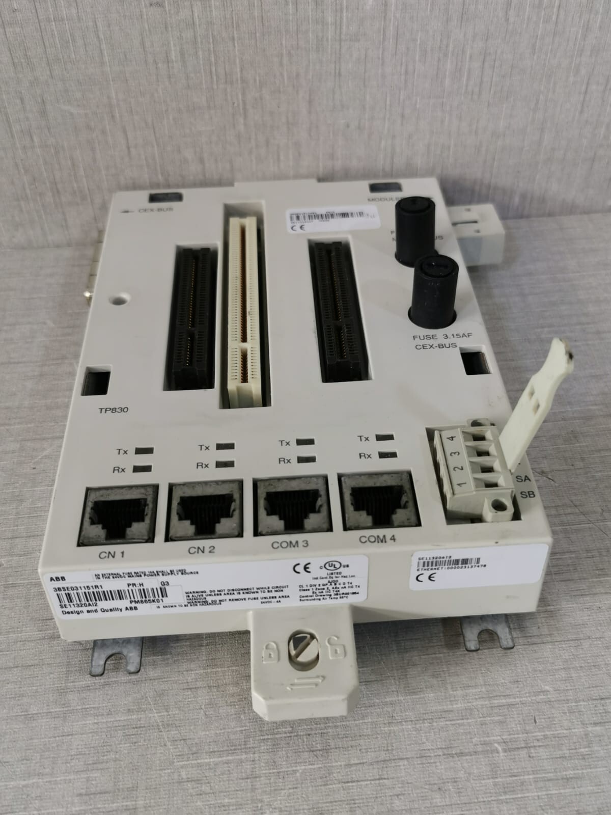 ABB 3BSE018114R1 ABB 3BSE018114R1 MODULE BASE PLATE for TP830 4