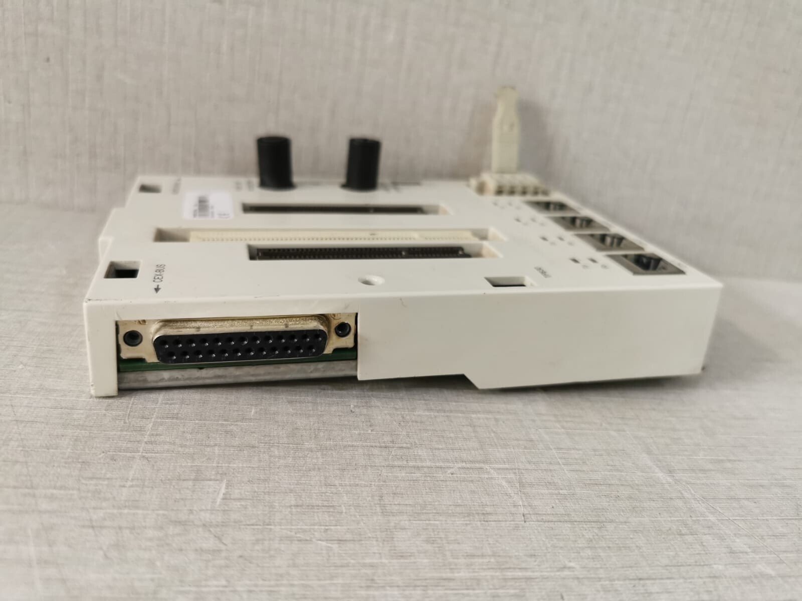 ABB 3BSE018114R1 ABB 3BSE018114R1 MODULE BASE PLATE for TP830 8