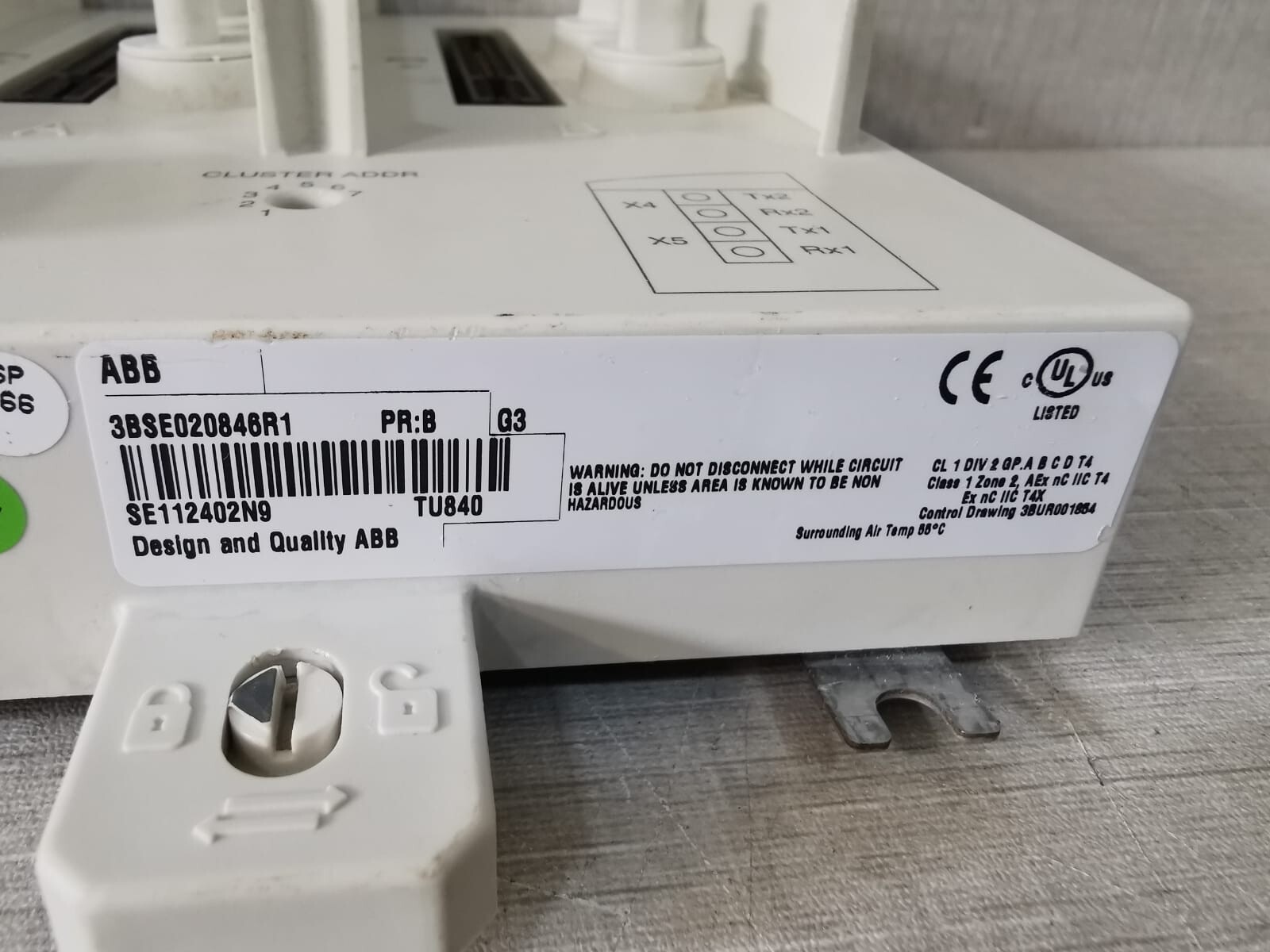 ABB 3BSE020846R1 ABB 3BSE020846R1 MOUNTING BASE PLATE for TU840 2