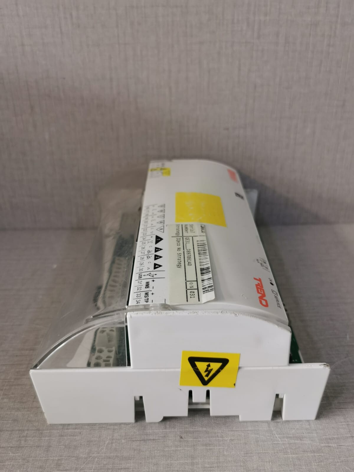 Trend IQE31-1201U80034 TREND IQEC031 / IQE31-1201U80034 TERMINAL UNIT CONTROLLERS 9