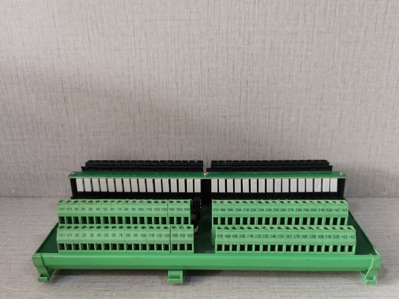 Phoenix Contact KS50/32MR/1/ADV151/SC/SO207 PHOENIX CONTACT UM-KS50/32MR/1/ADV151/SC/SO207 SERIES INTERFACE RELAY MODULE 5