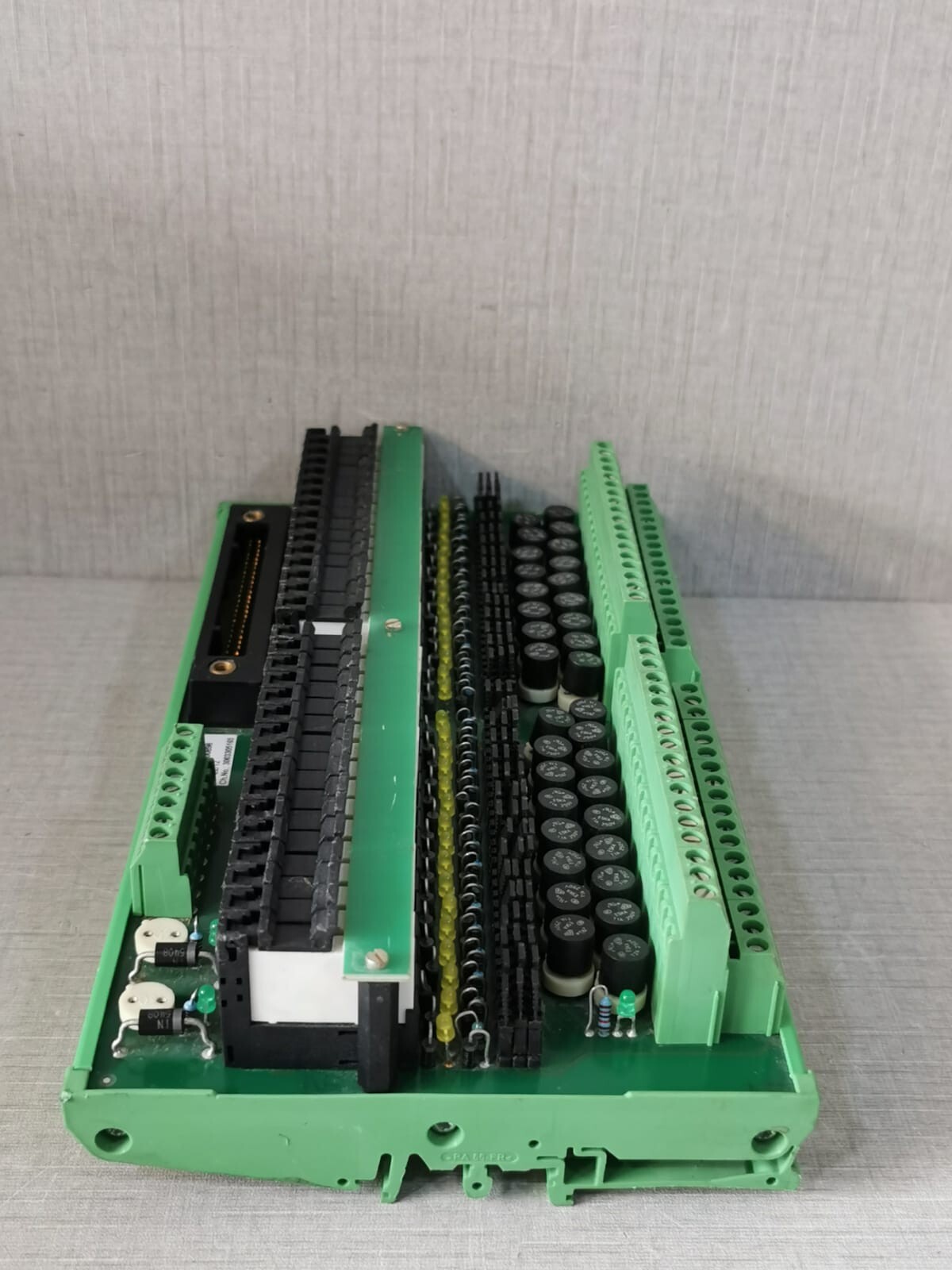 Phoenix Contact KS50/32MR/1/ADV151/SC/SO207 PHOENIX CONTACT UM-KS50/32MR/1/ADV151/SC/SO207 SERIES INTERFACE RELAY MODULE 7