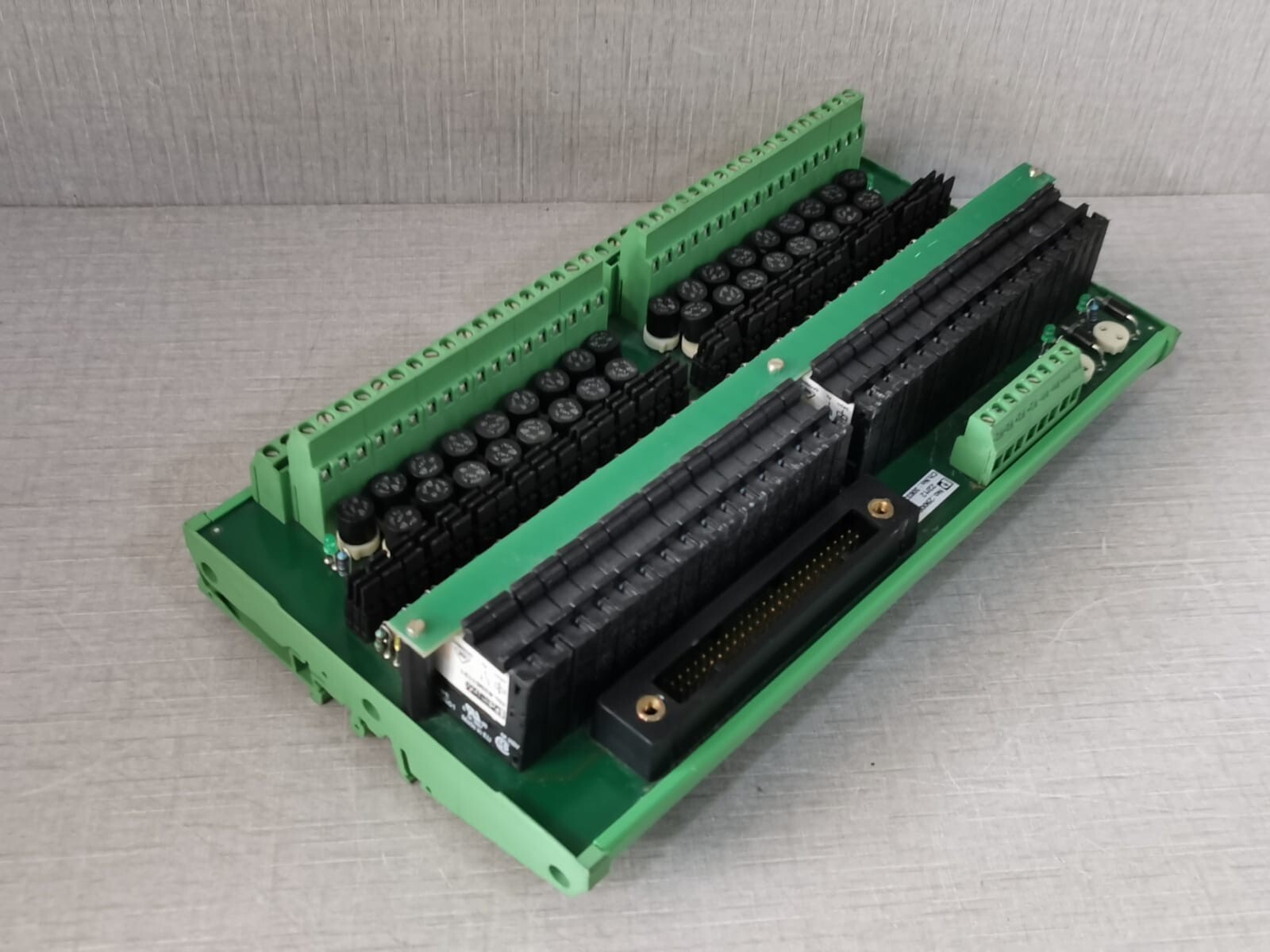 Phoenix Contact KS50/32MR/1/ADV151/SC/SO207 PHOENIX CONTACT UM-KS50/32MR/1/ADV151/SC/SO207 SERIES INTERFACE RELAY MODULE 9