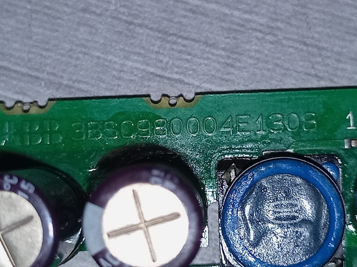 ABB 3BSE085687R1 ABB 3BSE085687R1 PR:A PM862-1 BOARD REMOVED FROM 3BSE066484R1 PR:C PM851A 8