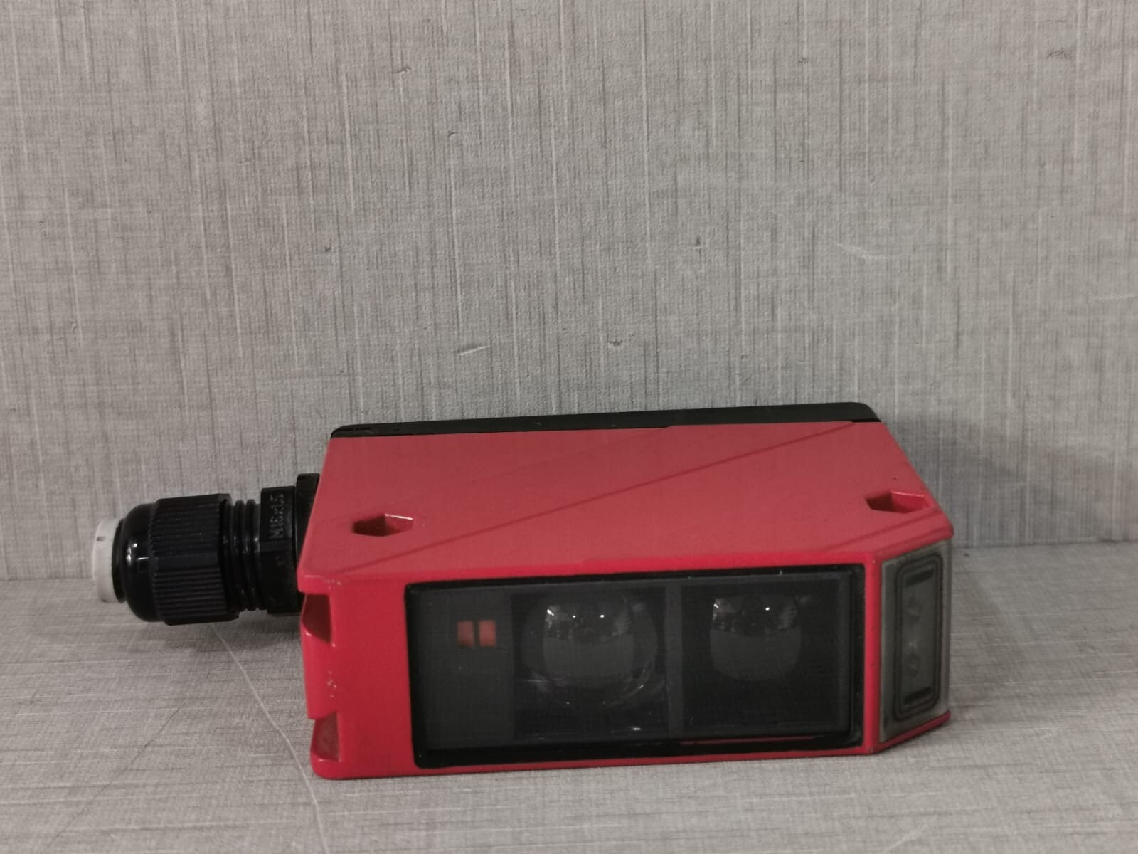 Leuze RT 96M/R-1574-800-25 LEUZE ELECTRONIC RT 96M/R-1574-800-25 SENSOR 5