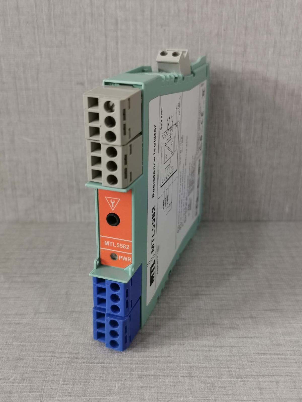 MEASUREMENT TECHNOLOGY MTL5582 MEASUREMENT TECHNOLOGY MTL5582 RESISTANCE ISOLATOR 3