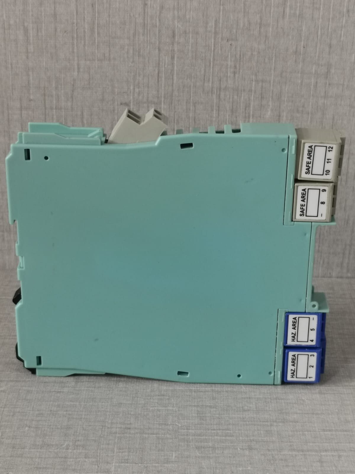 MEASUREMENT TECHNOLOGY MTL5582 MEASUREMENT TECHNOLOGY MTL5582 RESISTANCE ISOLATOR 8