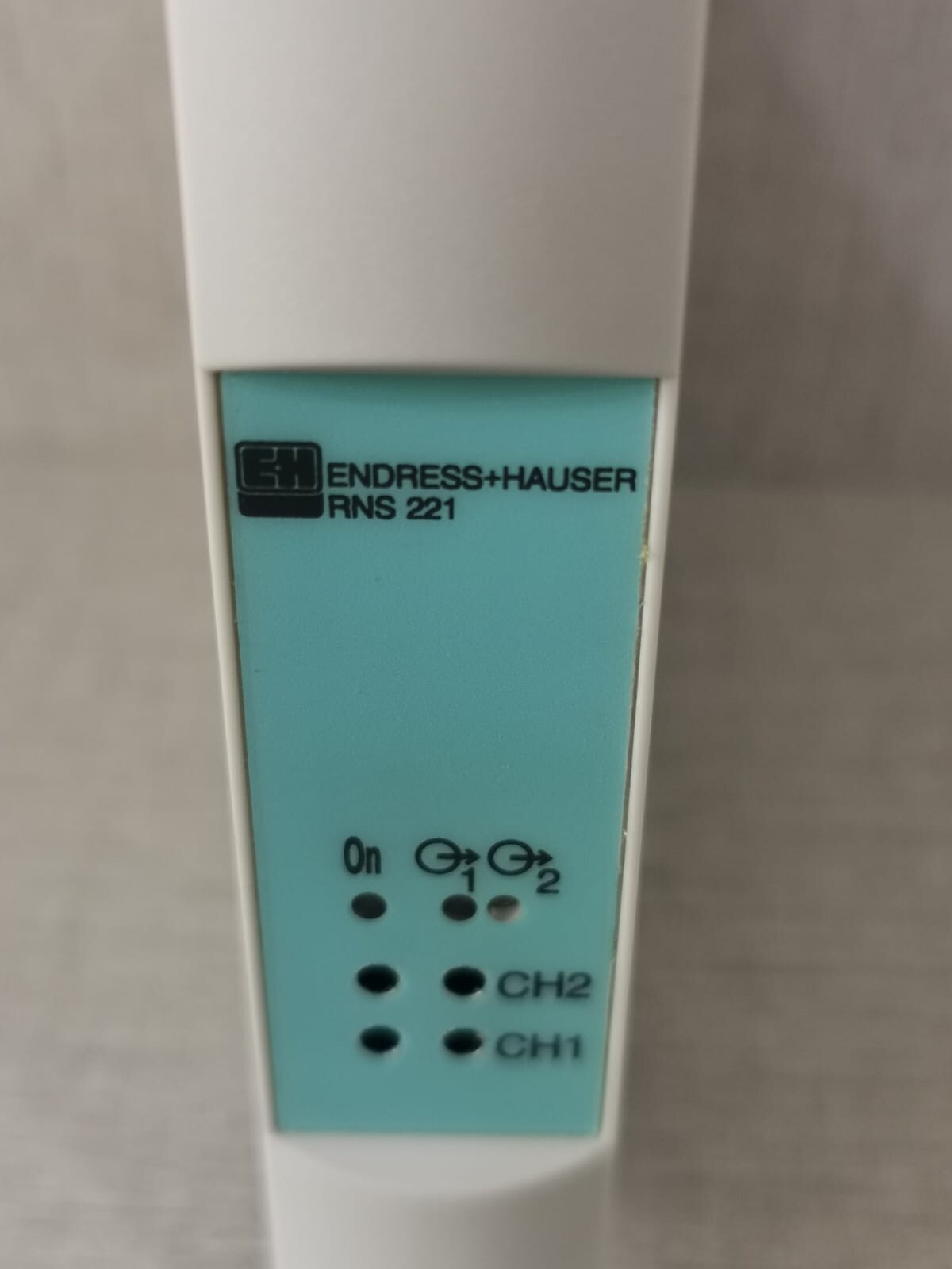 Endress+Hauser RNS221-A1 ENDRESS+HAUSER RNS221 TRANSMITTER SUPPLY RNS221-A1 4