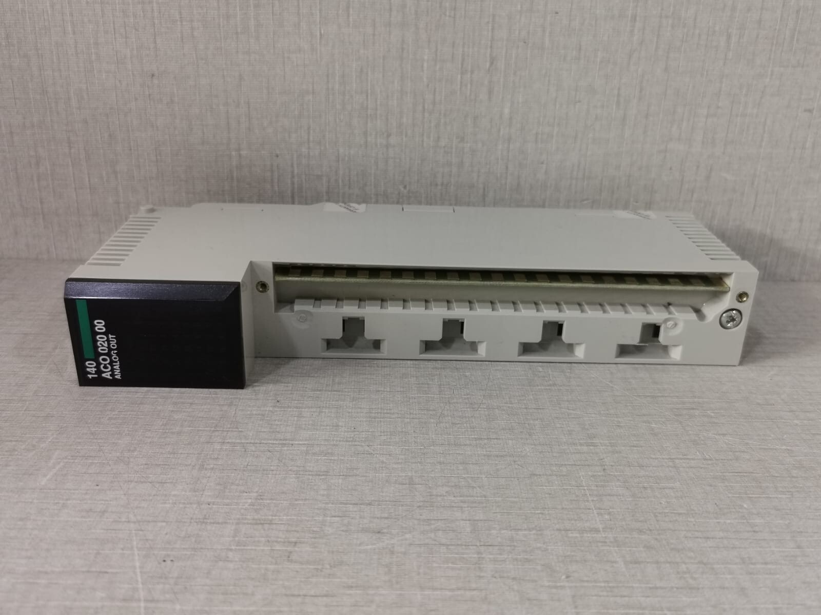Schneider Electric 140ACO02000 SCHNEIDER ELECTRIC 140ACO02000 MODICON QUANTUM ANALOG OUTPUT 5