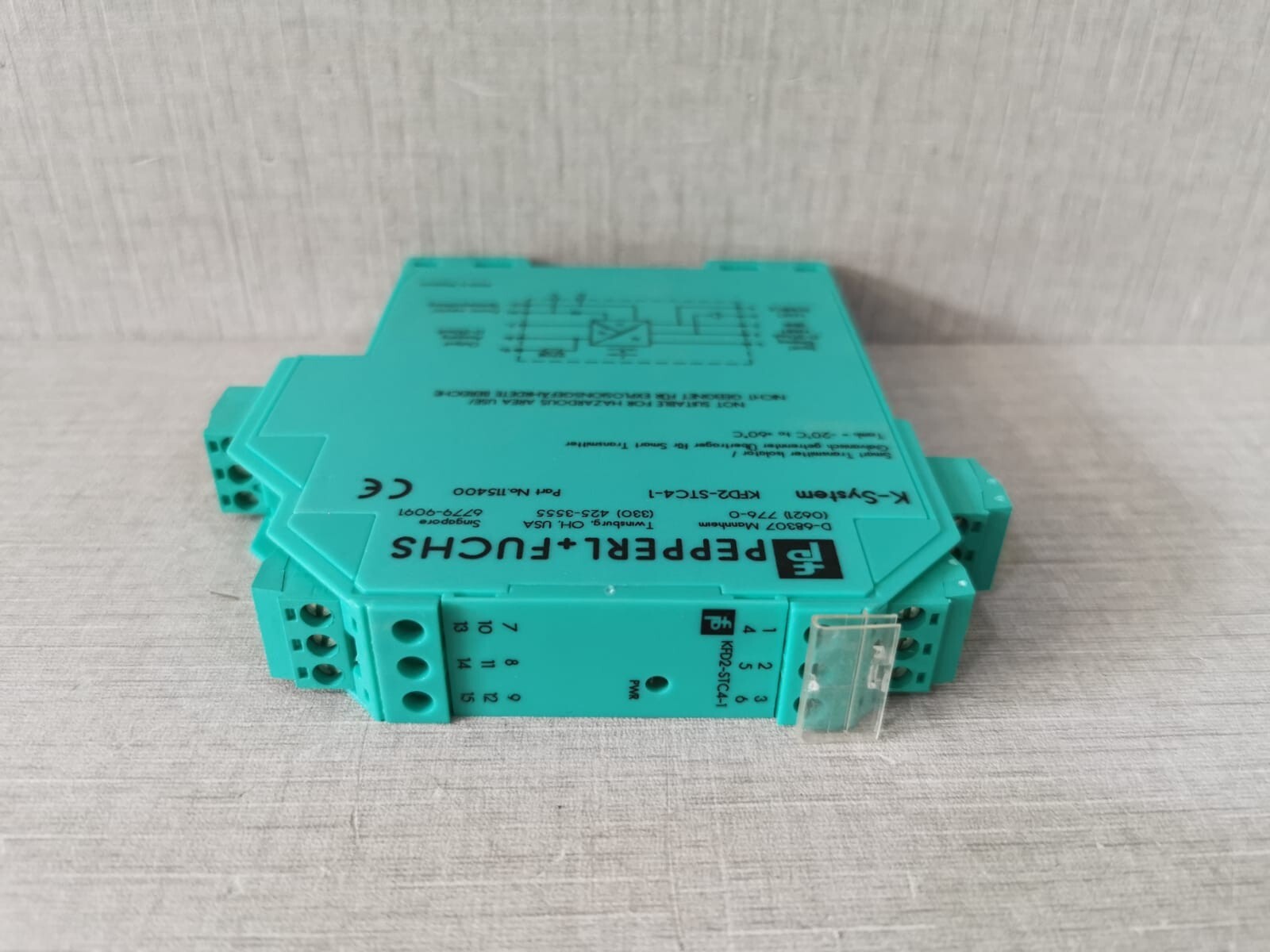 Pepperl+Fuchs KFD2-STC4-1 Pepperl+Fuchs KFD2-STC4-1 Smart Transmitter Isolator P/n.: 115400 9