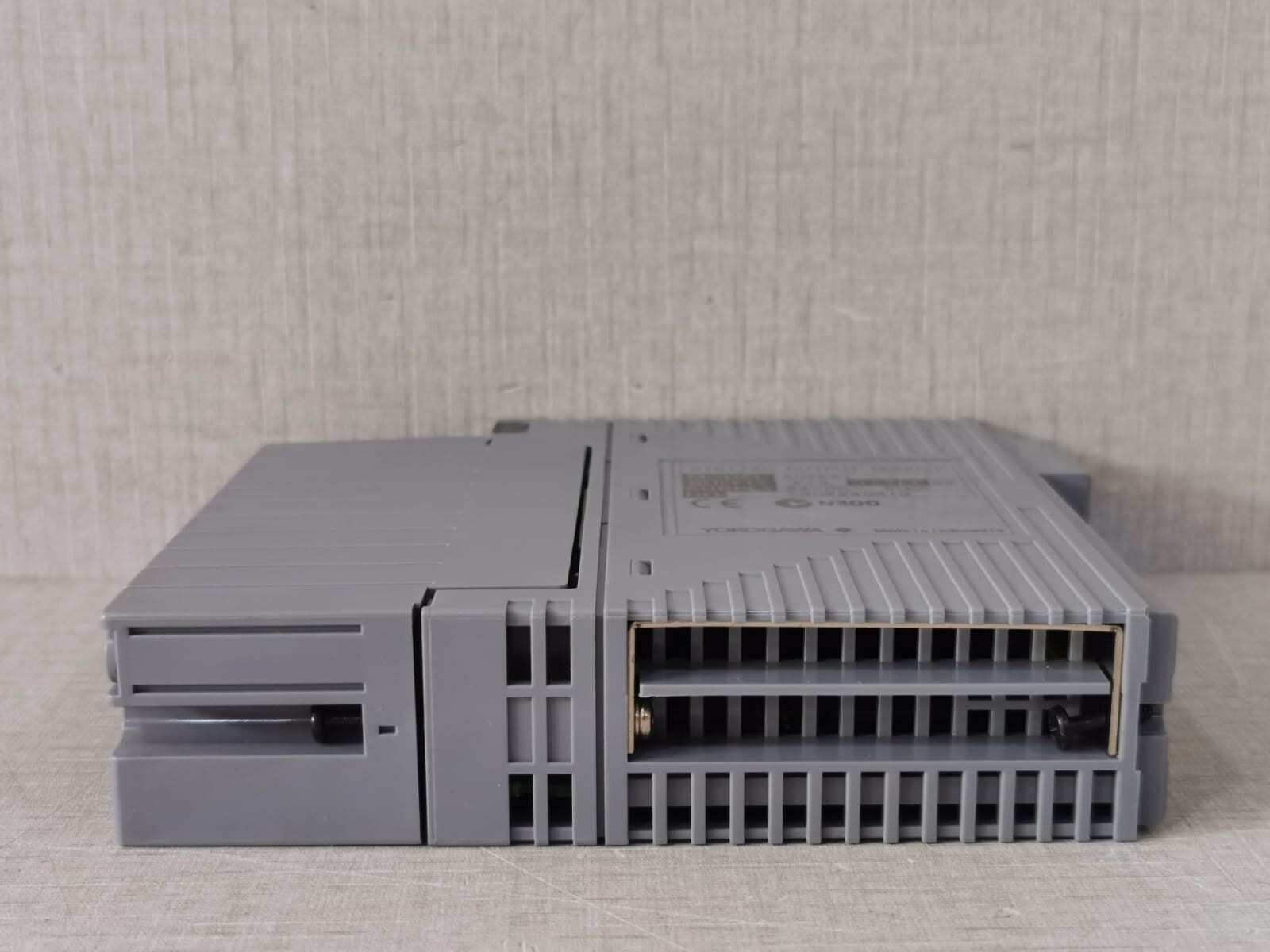 Yokogawa ADV551-P13 YOKOGAWA ADV551-P13 STYLE S2 WITH ATD5S-10 S2 TERMINAL BLOCK 8