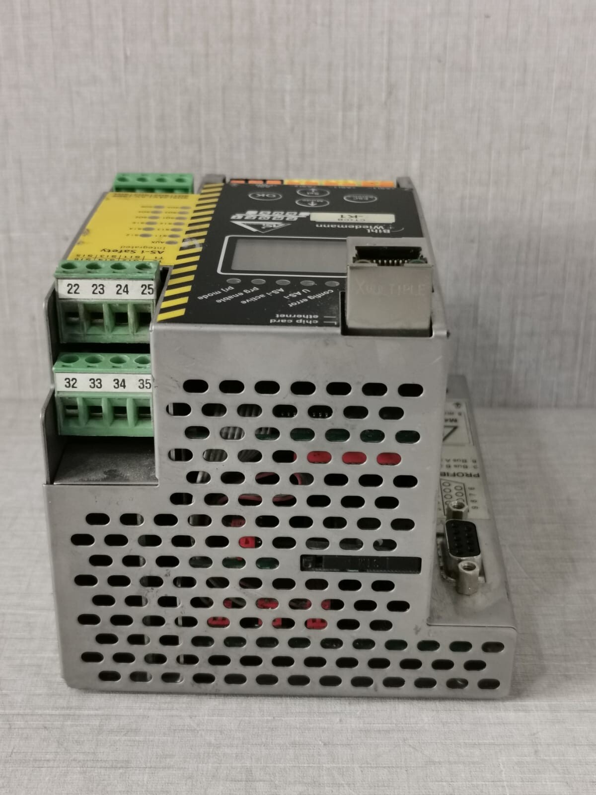 BIHL+WIEDEMANN BWU2822 BIHL+WIEDEMANN BWU2822 AS-i 3.0 PROFIBUS GATEWAY 16582 V4.3 9