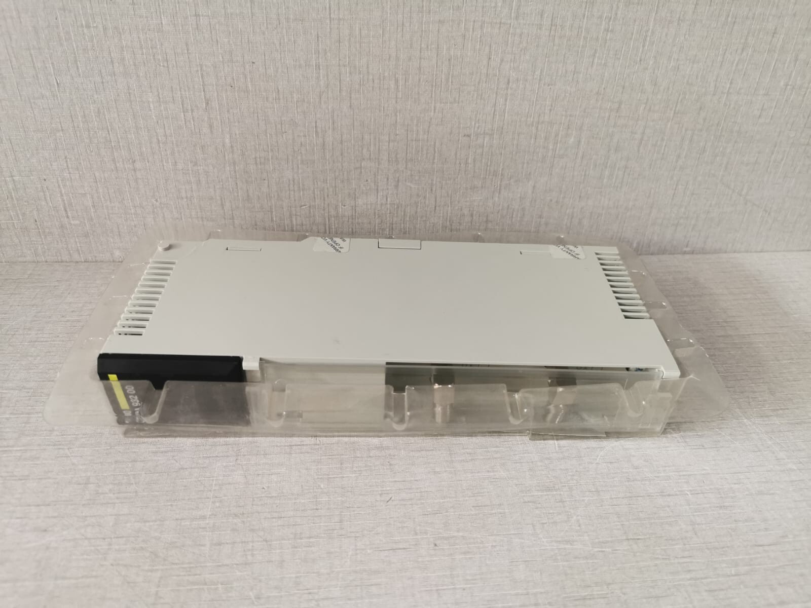Schneider Electric CRA-93200 SCHNEIDER ELECTRIC CRA 93200 140CRA93200 RIO DROP S908 2 CH 9