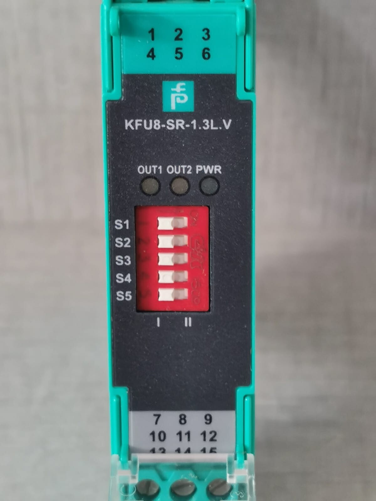 Pepperl+Fuchs KFU8-SR-1.3L.V PEPPERL+FUCHS KFU8-SR-1.3L.V Switch Amplifier Timer Relay P/n: 213968 3