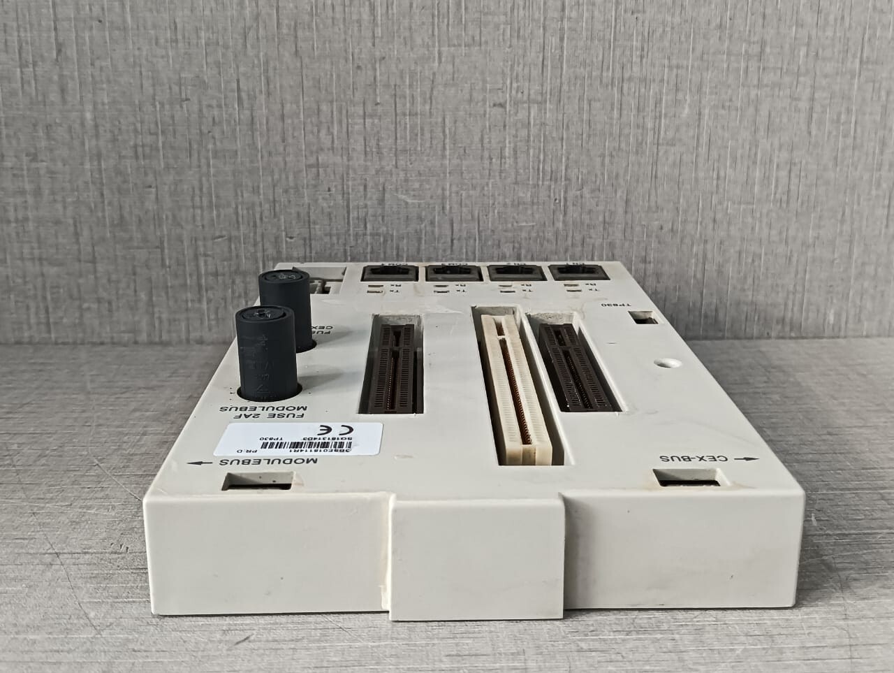 ABB PM851AK01 ABB 3BSE066485R1 PR:C PM851AK01 BASE MODULE 3BSE018114R1 / TP830 6