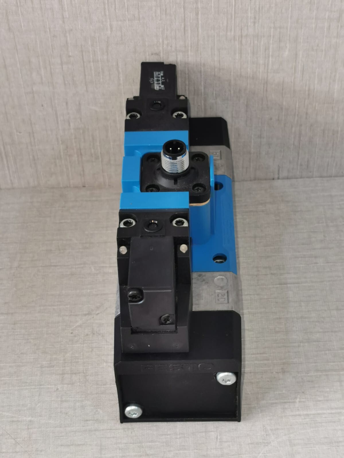 Festo VALVE-571492 FESTO MEBH-5/3G-D-2-S-ZSR-C-SA Solenoid Valve 571492 4