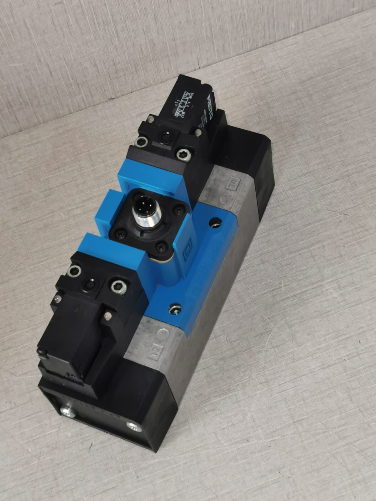 Festo VALVE-571492 FESTO MEBH-5/3G-D-2-S-ZSR-C-SA Solenoid Valve 571492 7