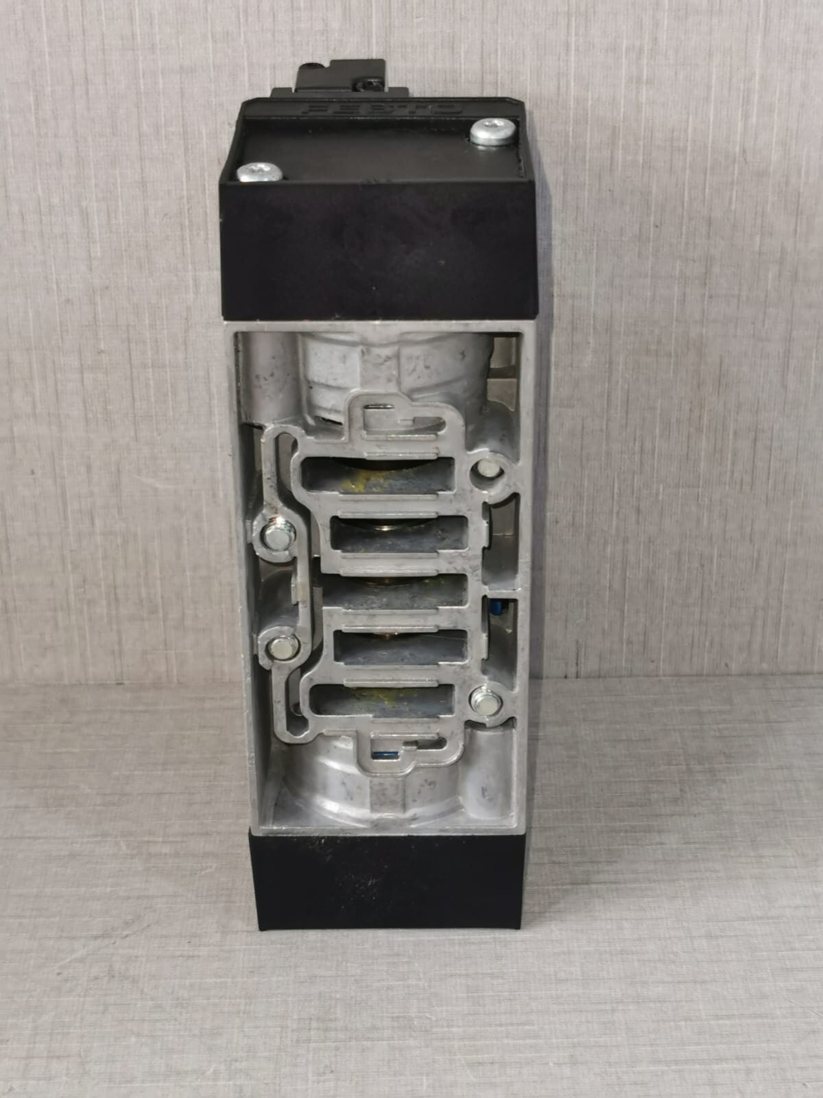Festo VALVE-571492 FESTO MEBH-5/3G-D-2-S-ZSR-C-SA Solenoid Valve 571492 8