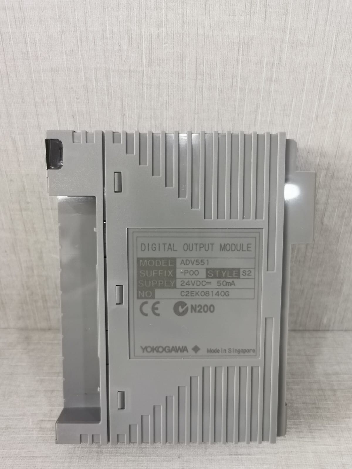 Yokogawa ADV551-P00 ADV551 YOKOGAWA ADV551-P00 S2 DIGITAL OUTPUT MODULE- WITH OLD STOCK BOX 7