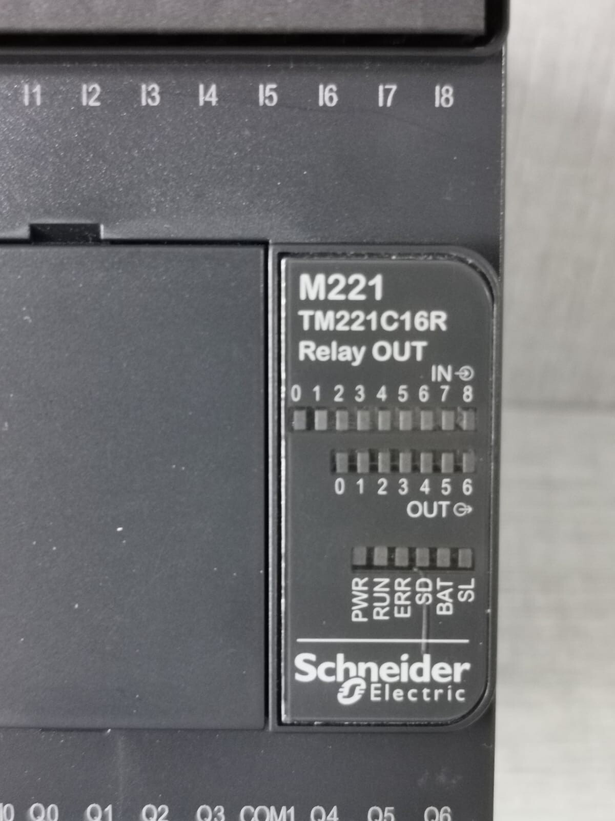 Schneider Electric TM221C16R SCHNEIDER ELECTRIC MODICON TM221C16R PLC MODULE PROGRAMMABLE 4