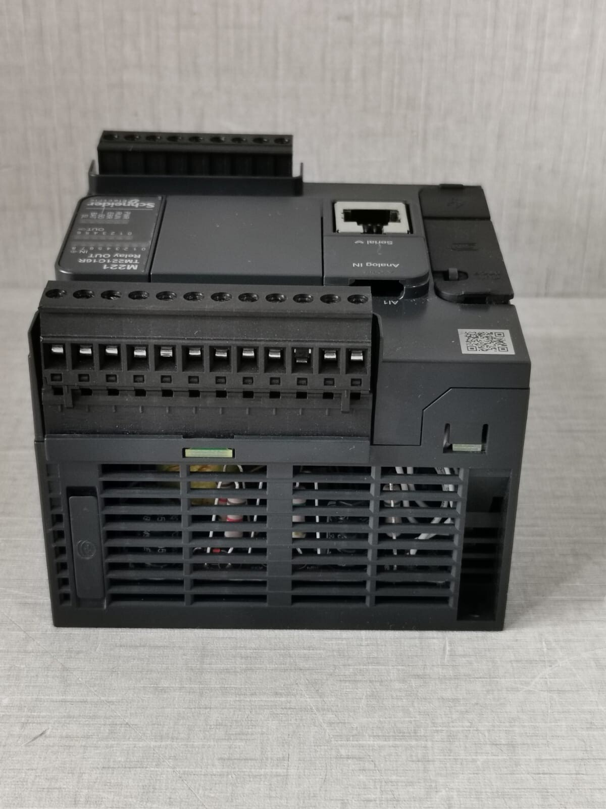 Schneider Electric TM221C16R SCHNEIDER ELECTRIC MODICON TM221C16R PLC MODULE PROGRAMMABLE 10