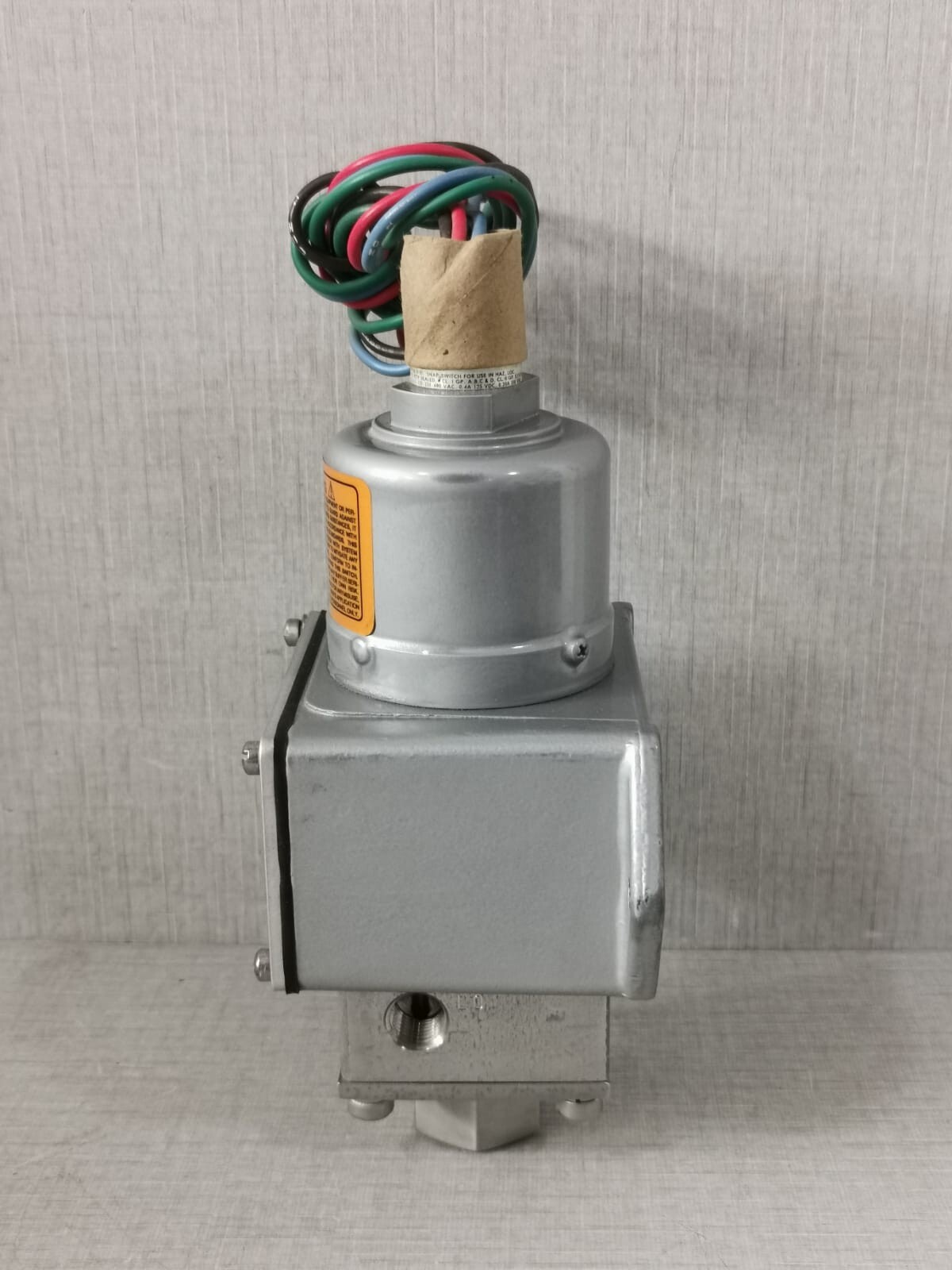 CCS PROOF-750 CCS 646DZE1 DIFFERENTIAL SWITCH PROOF 750 PSIG 52BAR 9