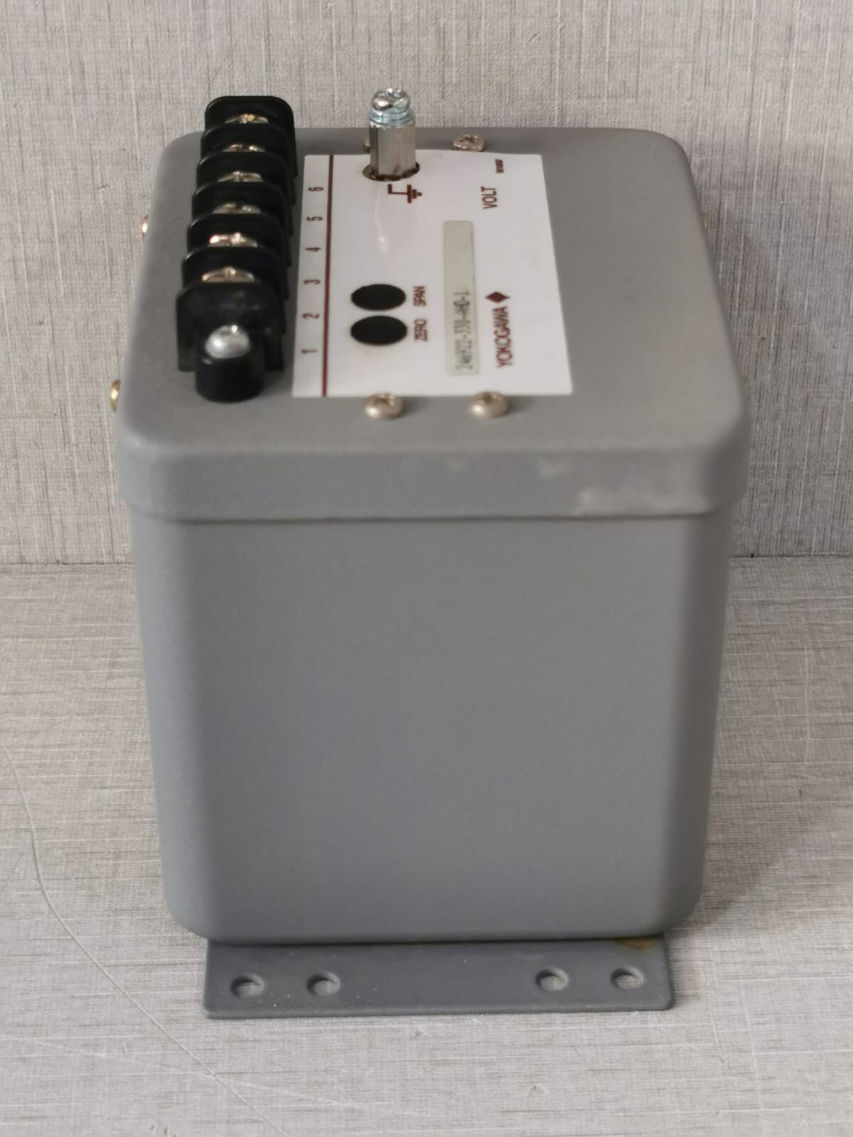 Yokogawa 246922-330-AHD-1 Yokogawa 246922-330-AHD-1 AC Voltage Transducer 6