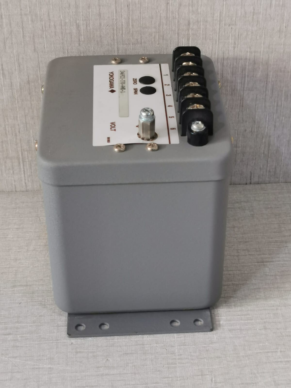 Yokogawa 246922-330-AHD-1 Yokogawa 246922-330-AHD-1 AC Voltage Transducer 7