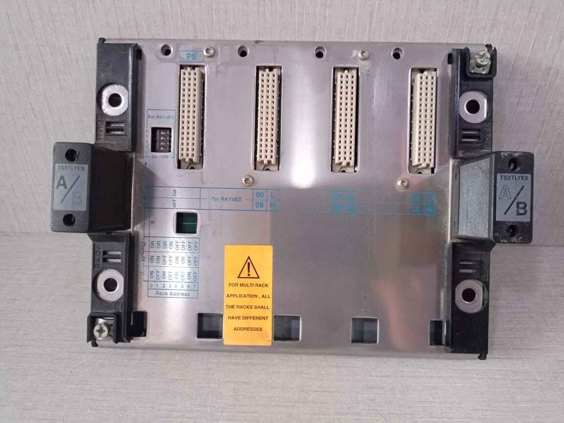 Schneider Electric Modicon Premium TSXRKY4EX 4-Slot Ext Rack