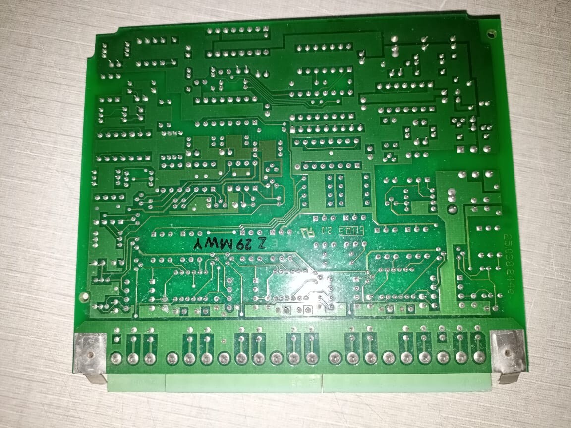 Rockwell Automation MMV-25 ALLEN BRADLEY 825-MMV 25.710.204-01 Ser A CIRCUIT BOARD 3