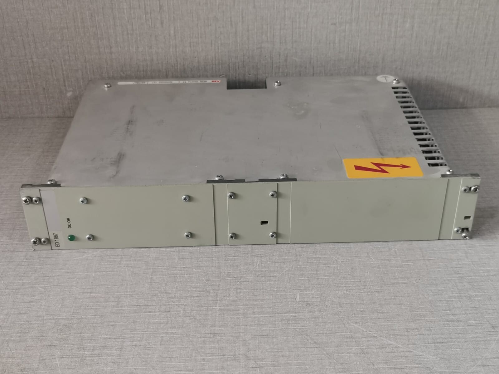 ABB ED1867 ABB ED1867 HESG330016R1 PCB BOARD Input Voltage 220V 7