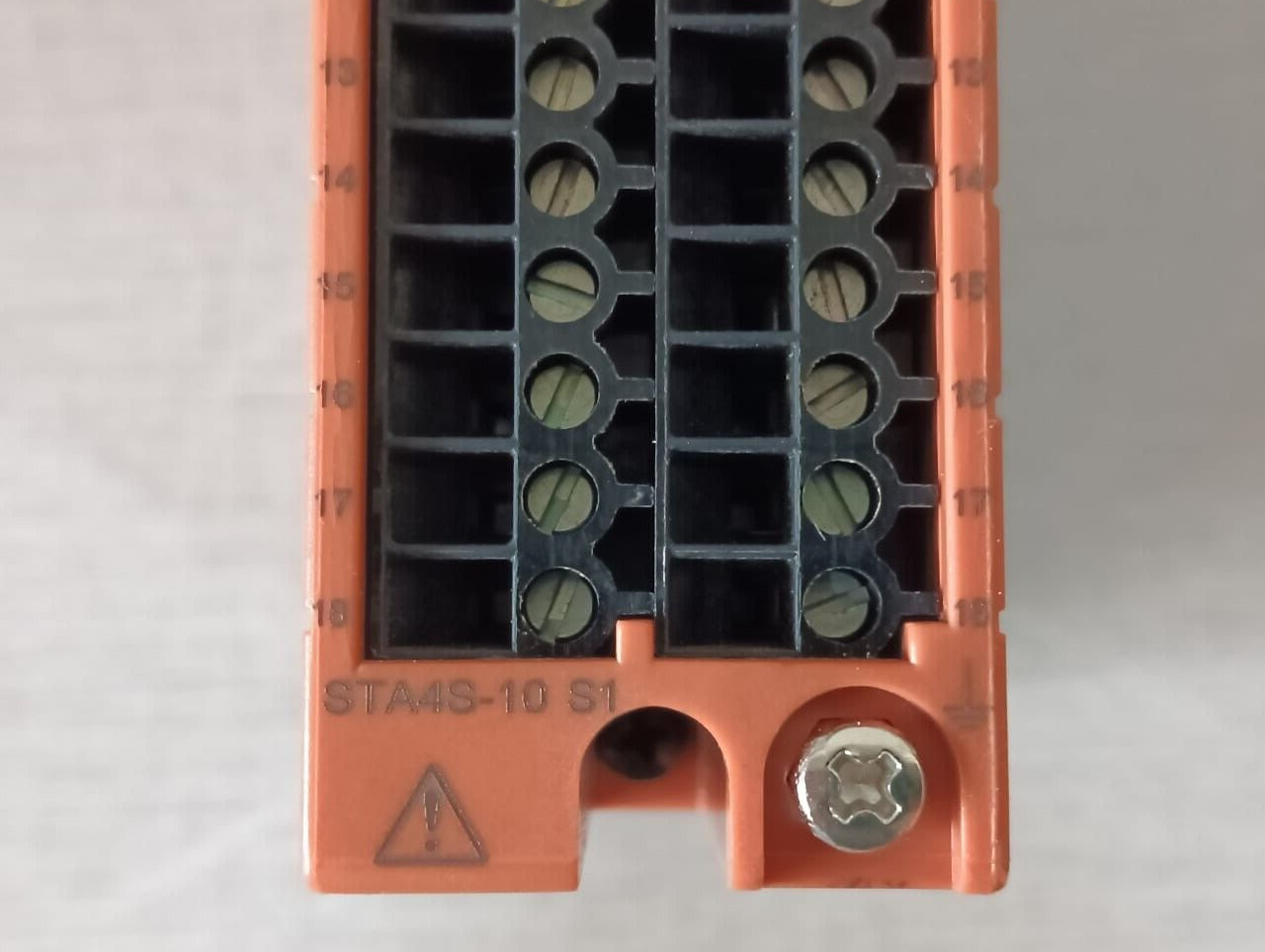Yokogawa SAI143-H53 SAI143 YOKOGAWA SAI143-H53 STYLE S3 ANALOG INPUT MODULE W/ STA4S-10 S1 CONNECTOR 4