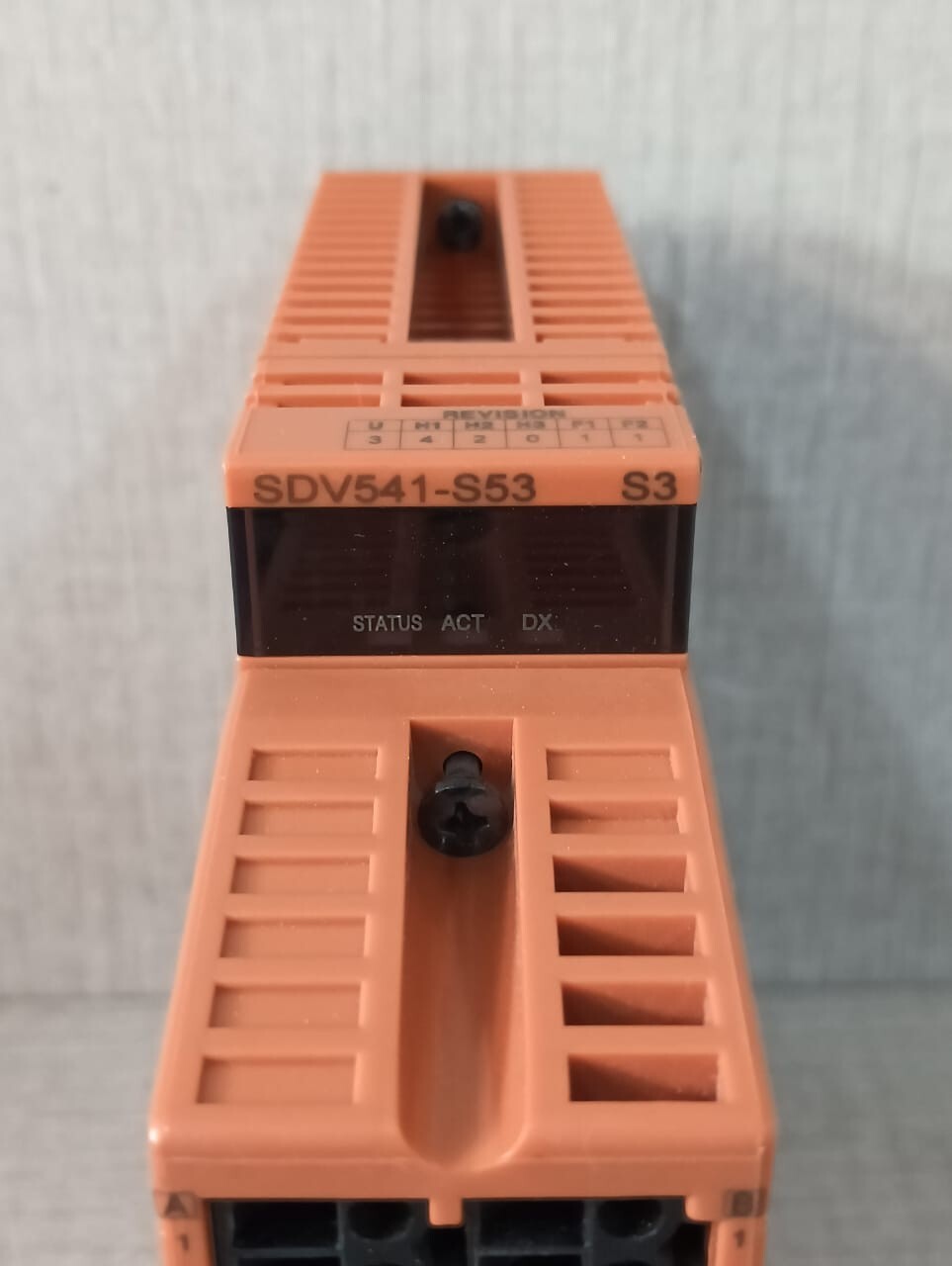 Yokogawa SDV541-S53 SDV541 YOKOGAWA SDV541-S53 STYLE S3 DIGITAL OUTPUT MODULE WITH STB4S-10 S2 3