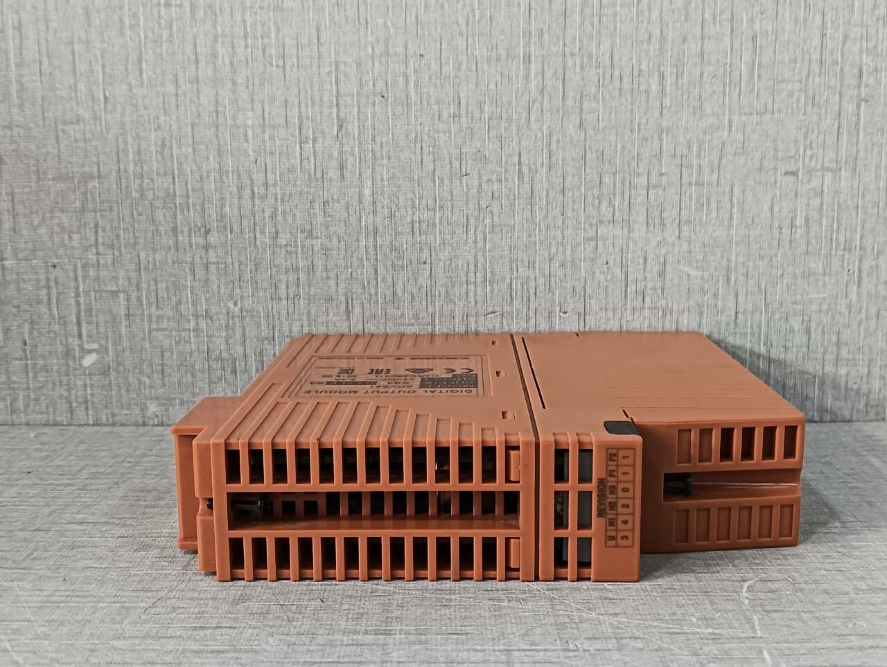 Yokogawa SDV541-S53 SDV541 YOKOGAWA SDV541-S53 STYLE S3 DIGITAL OUTPUT MODULE WITH STB4S-10 S2 8