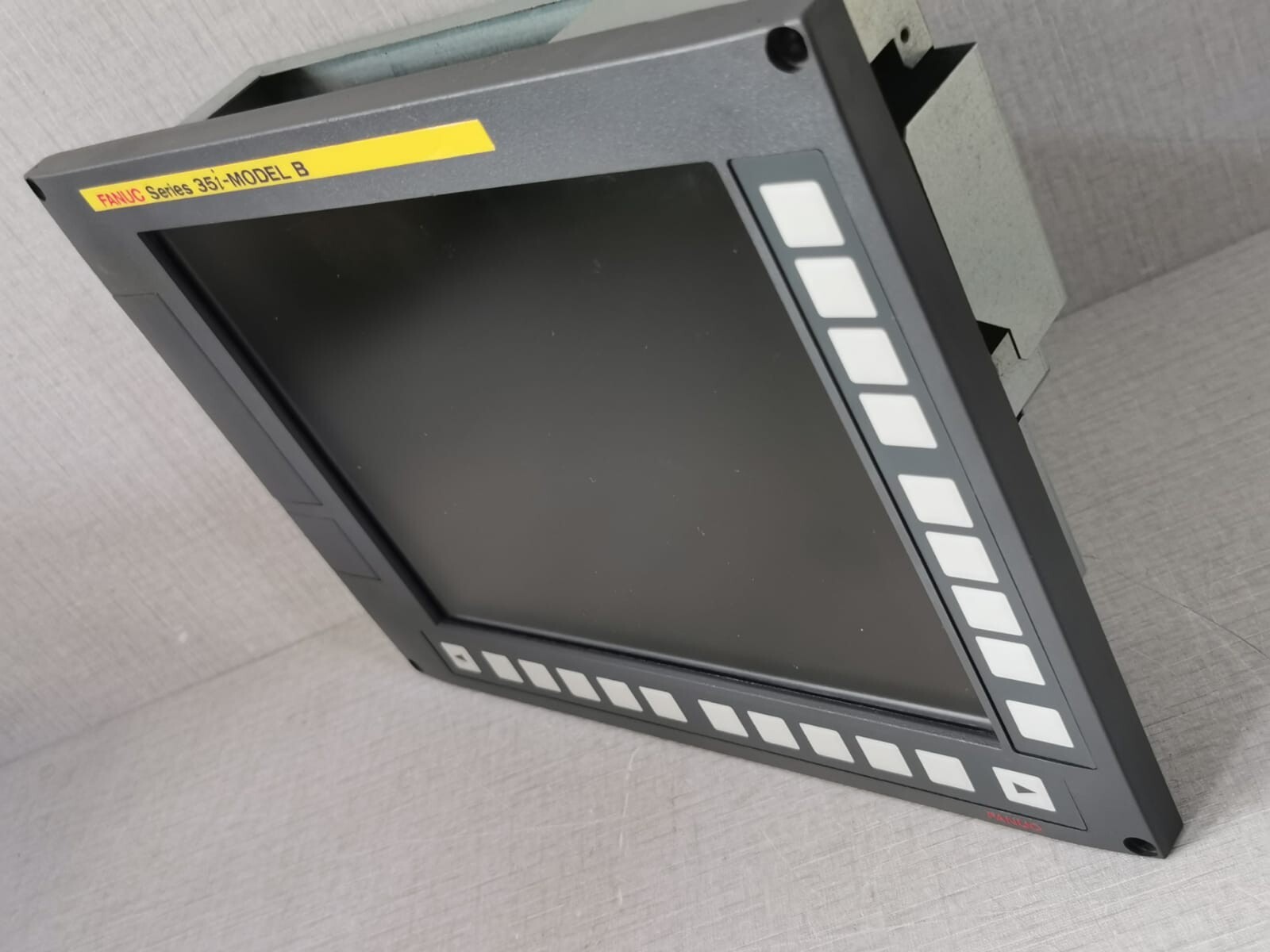 Fanuc A02B-0323-C074 FANUC A02B-0323-C074 SERIES 35I-MODEL B 10.4 LCD UNIT 5