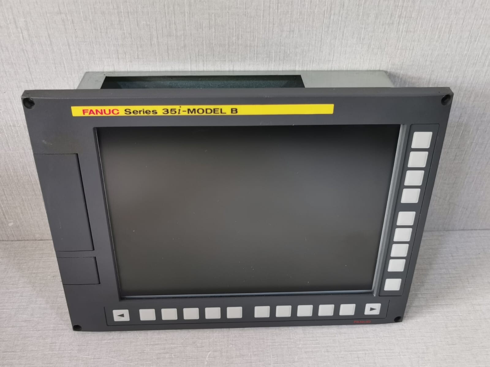 FANUC A02B-0323-C074 SERIES 35I-MODEL B 10.4 LCD UNIT
