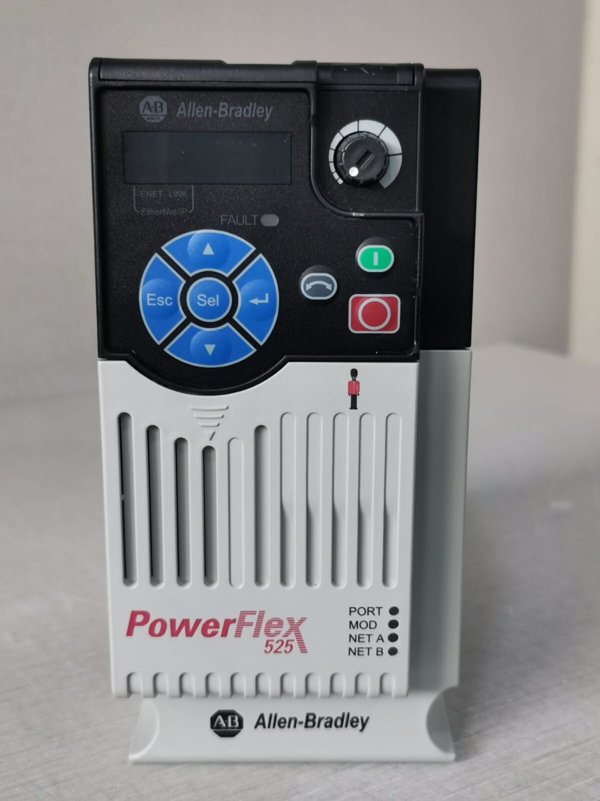 ALLEN BRADLEY 25B-D010N114 POWERFLEX 525 P/n: 164069