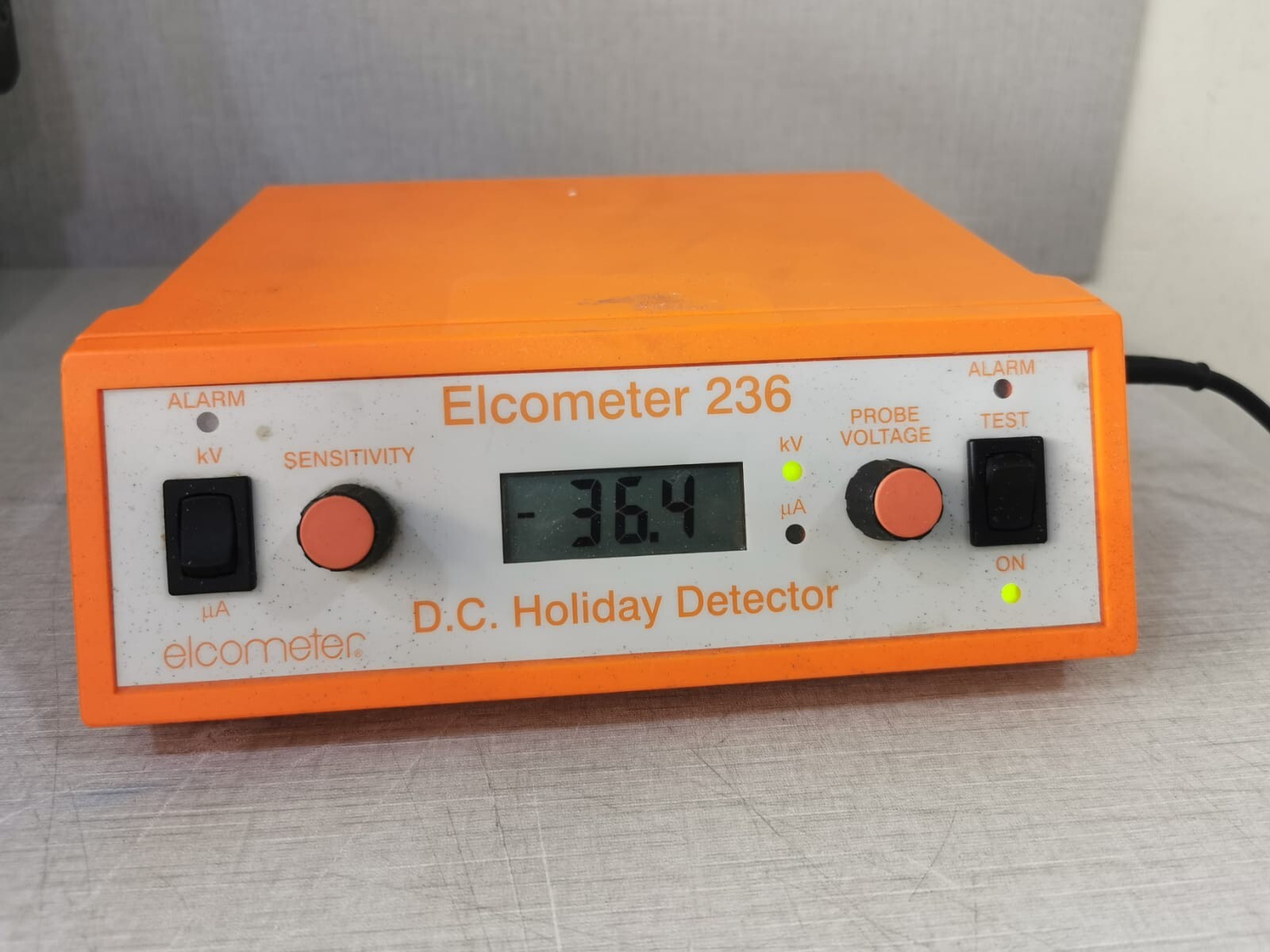 Elcometer PORTABLE Elcometer 236 D.C Portable Holiday Detector 30 KV 4