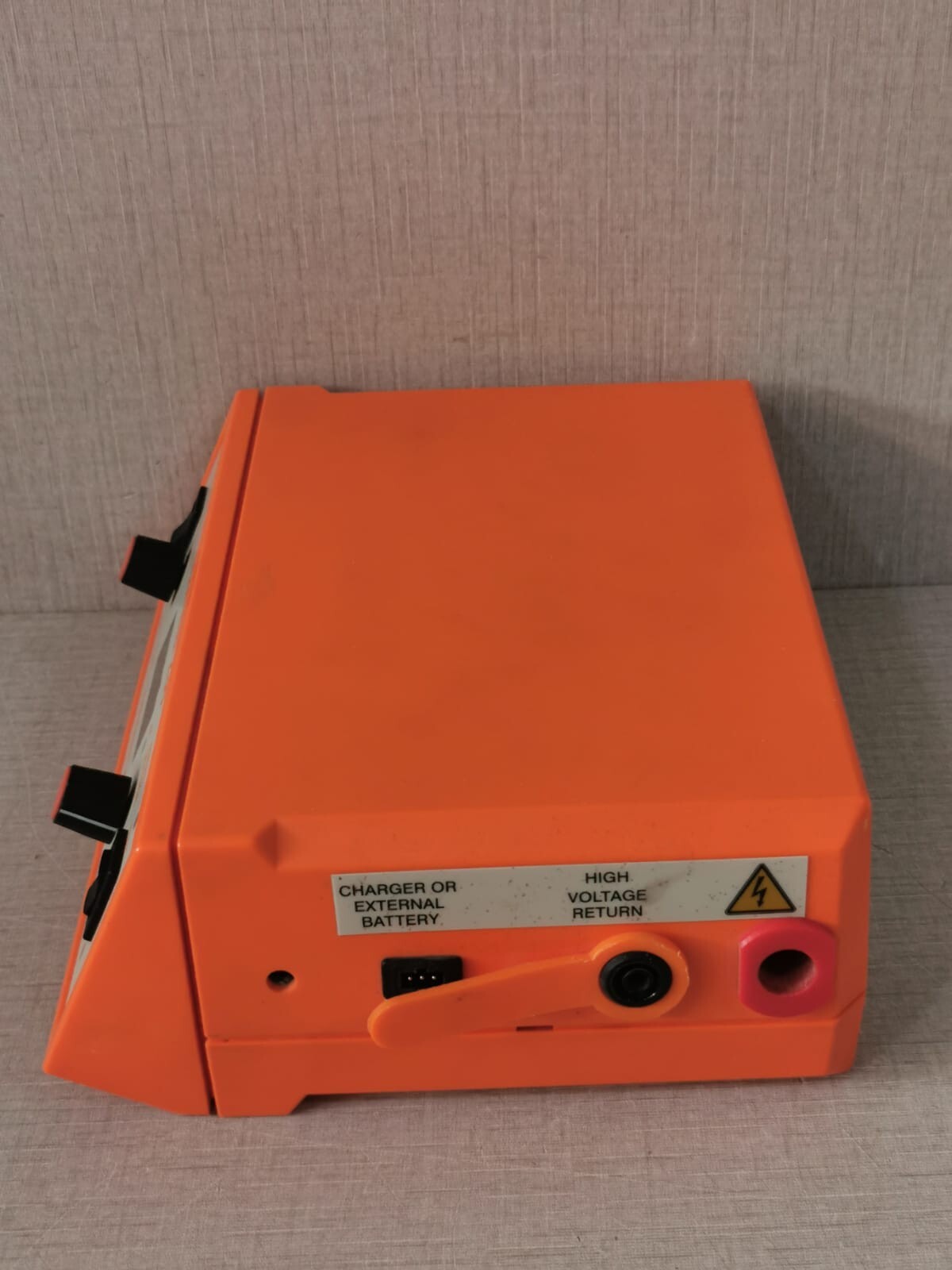 Elcometer PORTABLE Elcometer 236 D.C Portable Holiday Detector 30 KV 9
