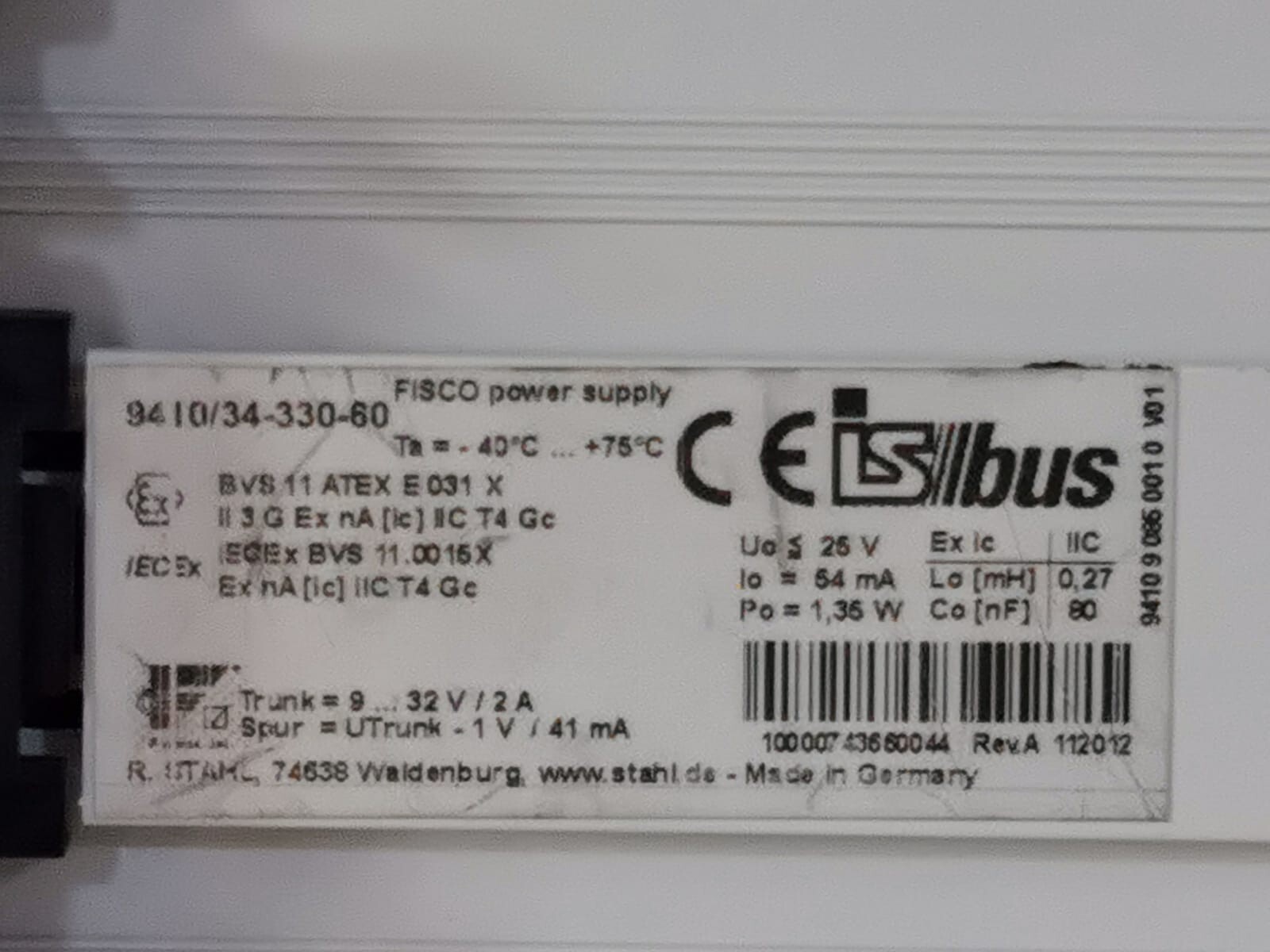 ISbus STAHL-9410 ISbus /STAHL 9410/34-330-60 REV A FIELD DEVICE COUPLER ZONE 2 FISCO POWER SUPPLY 7
