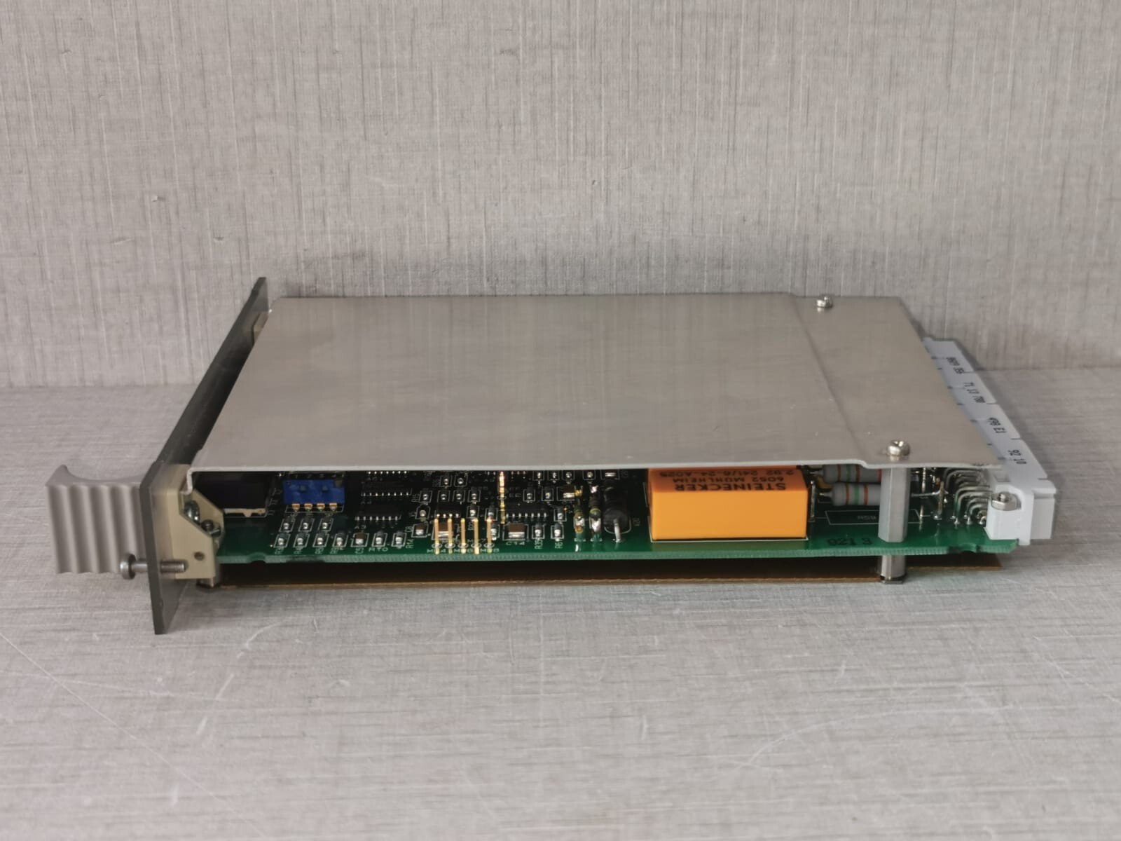 ABB HENF327998R1 G3HE ABB HENF327998R1 G3HE PCB ALARM CARD 6