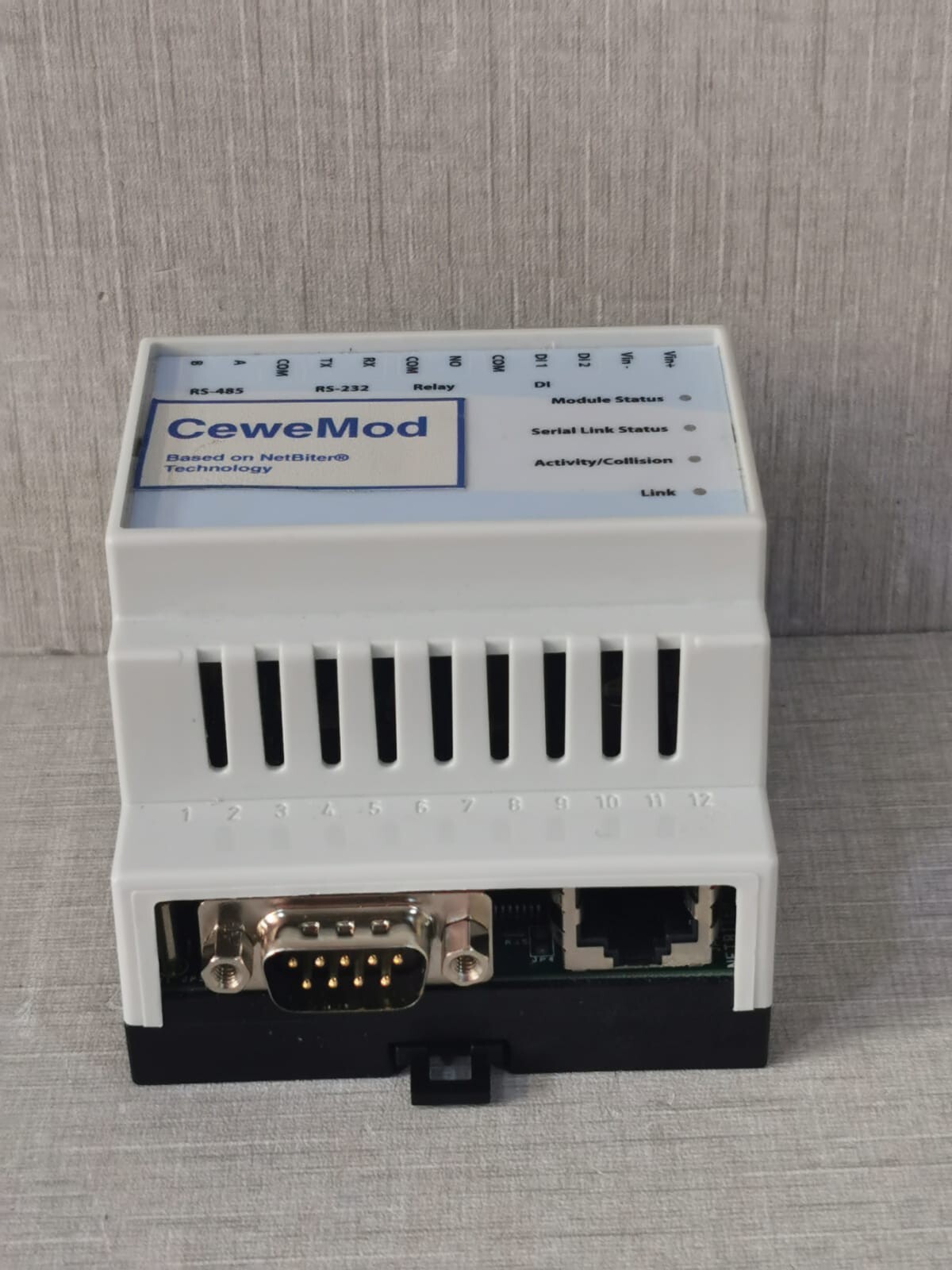 Cewe/NetBiter 0110123201 Cewe/NetBiter 0110 1232 01 / 0110123201 Supply Voltage 9-28 VDC 2W 5