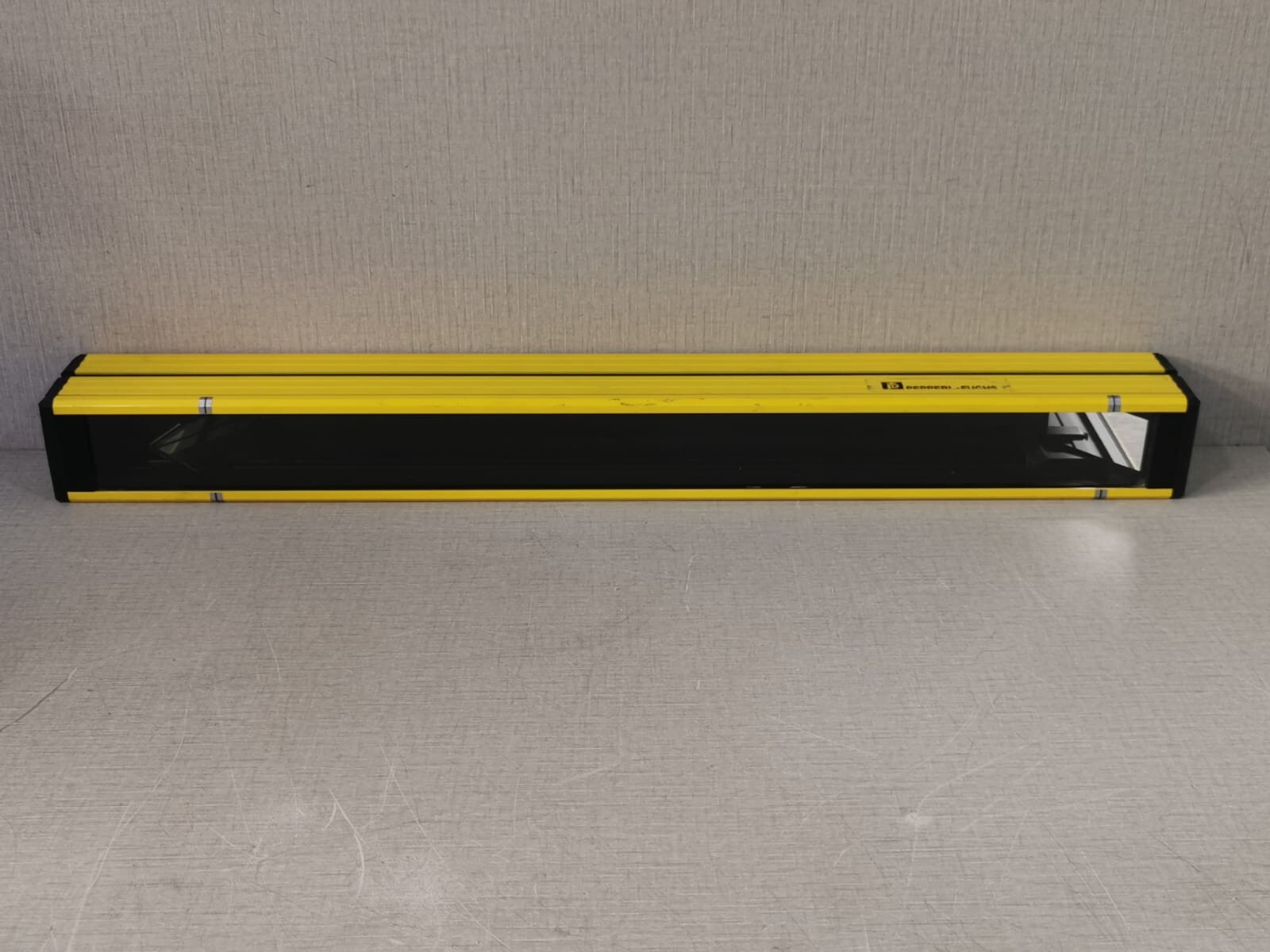 Pepperl+Fuchs 417785 Pepperl+Fuchs SLP8-2-M Deviation Mirror P/n: 417785 3