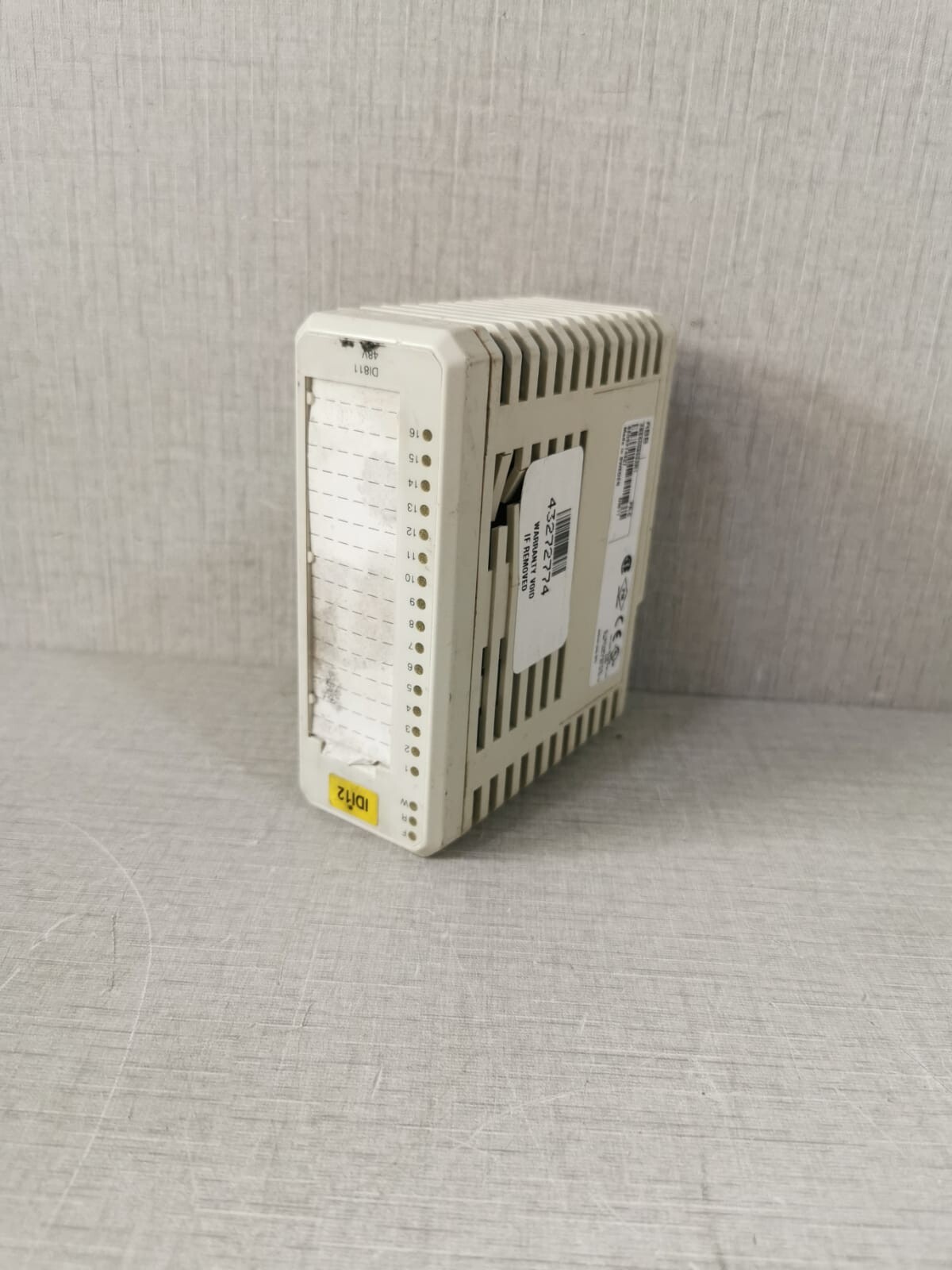 ABB 3BSE008552R1 ABB DI811 48V 3BSE008552R1 DIGITAL INPUT MODULE 4